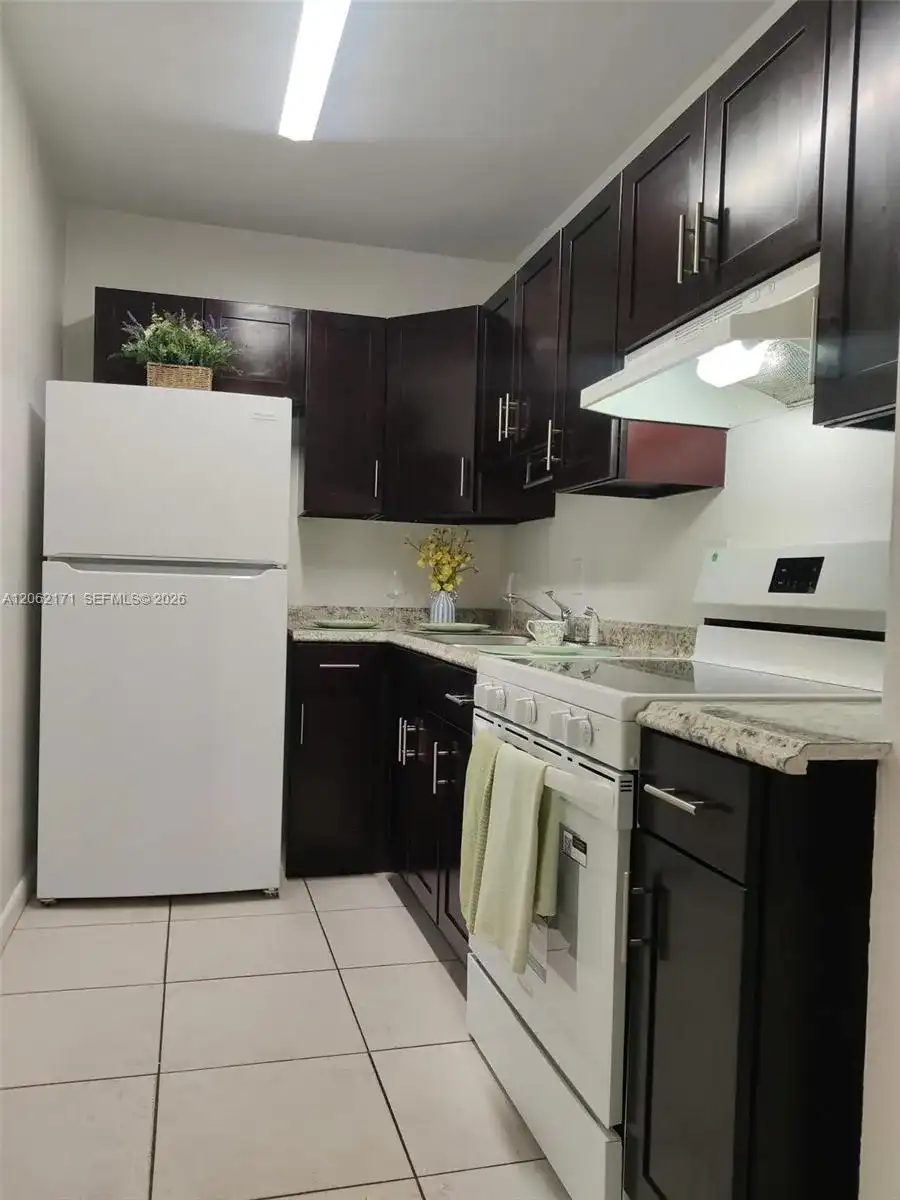 5970 NE 18th Ave # 709, Fort Lauderdale FL 33334
