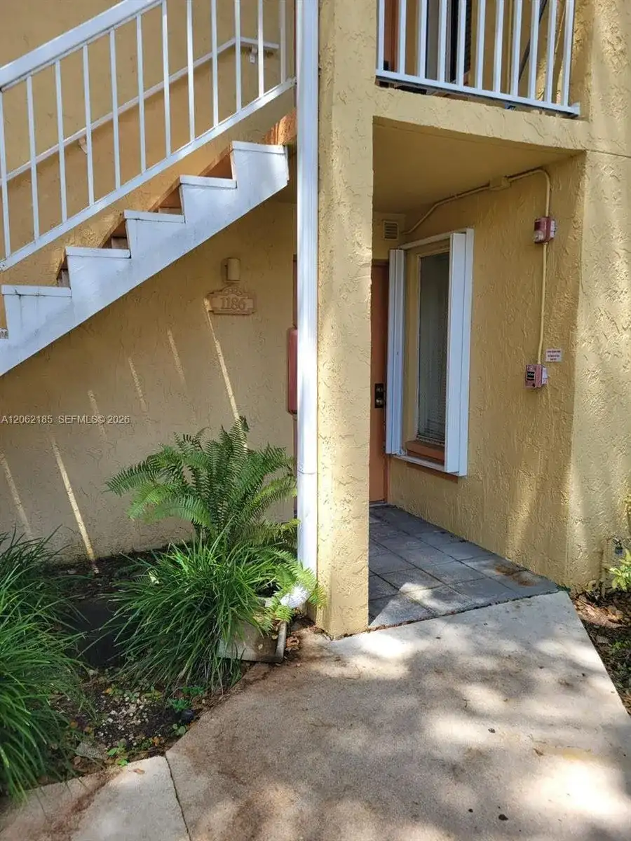 1186 Coral Club Dr # 1186, Coral Springs FL 33071 photo 2