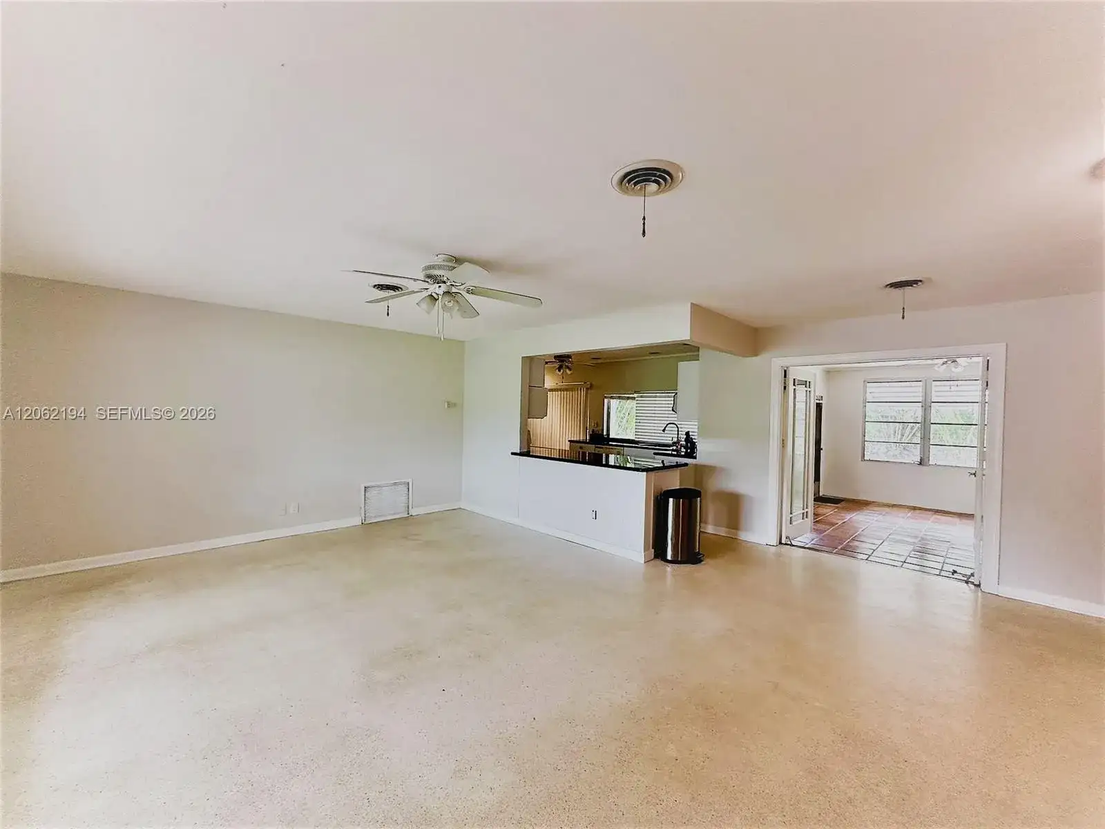 810 NW 8th Ave, Dania Beach FL 33004 photo 3