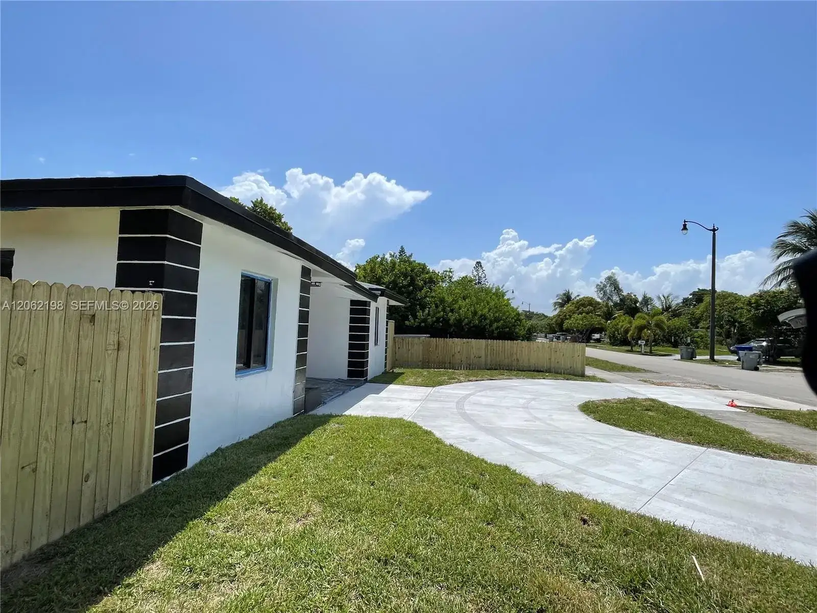 2514 NW 4th St, Pompano Beach FL 33069 photo 4
