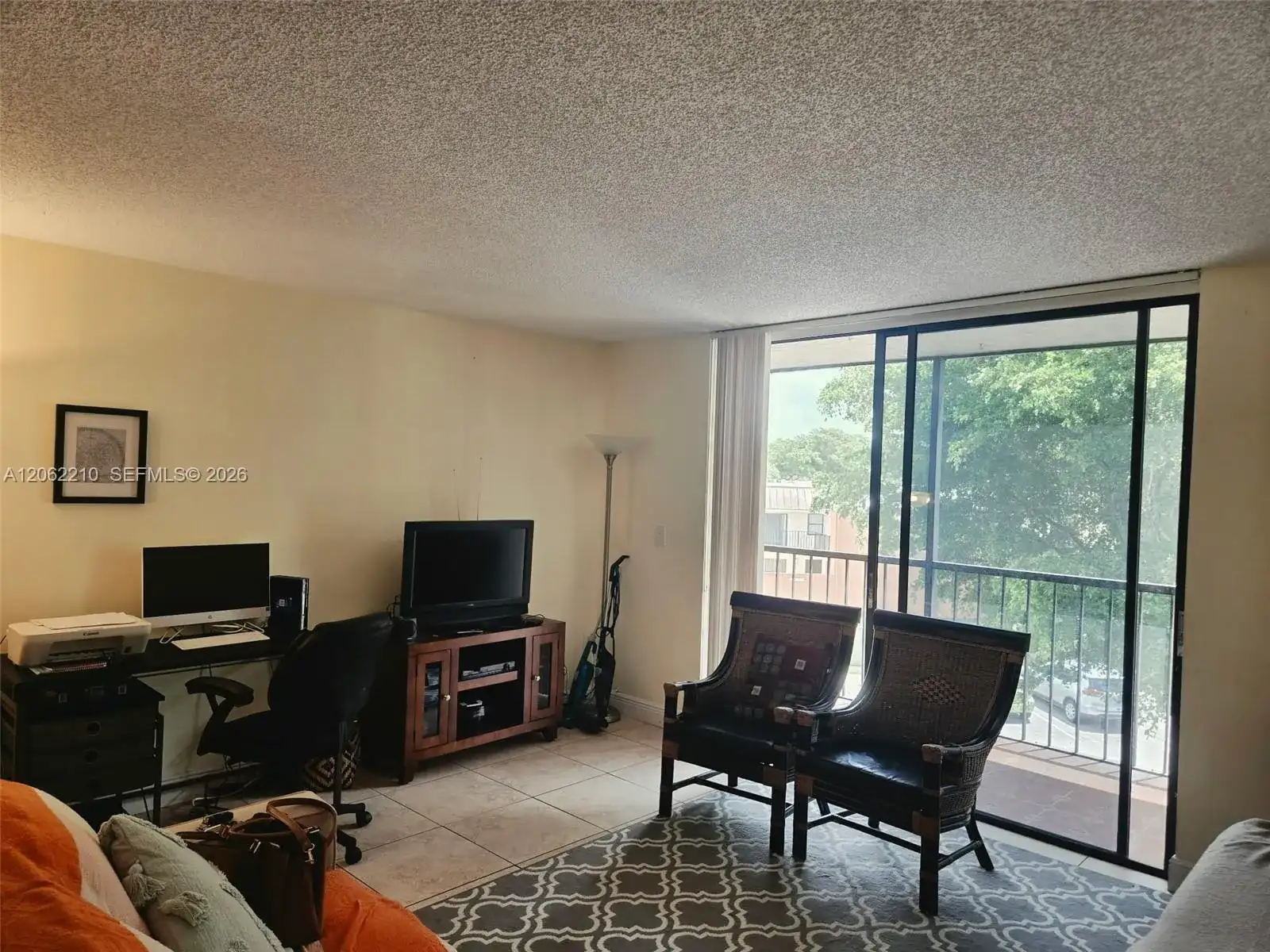 8065 SW 107th Ave # 301, Miami FL 33173 photo 4