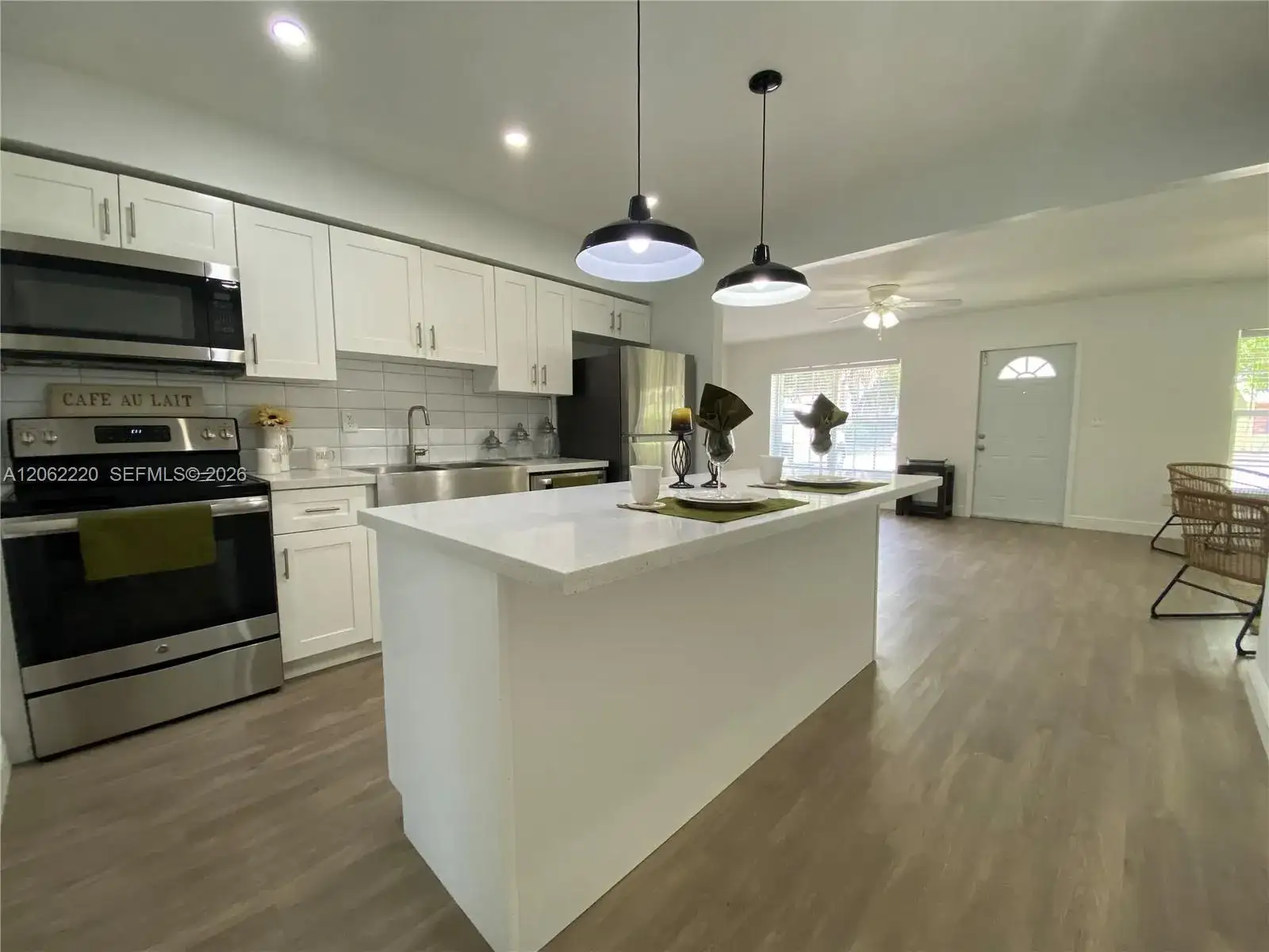 1120 SW 15th Ter, Fort Lauderdale FL 33312 photo 2