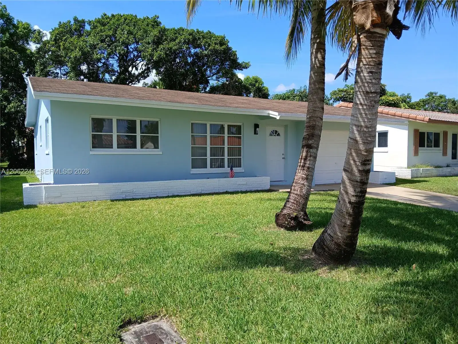 4502 NW 46 St, Tamarac FL 33319 photo 2