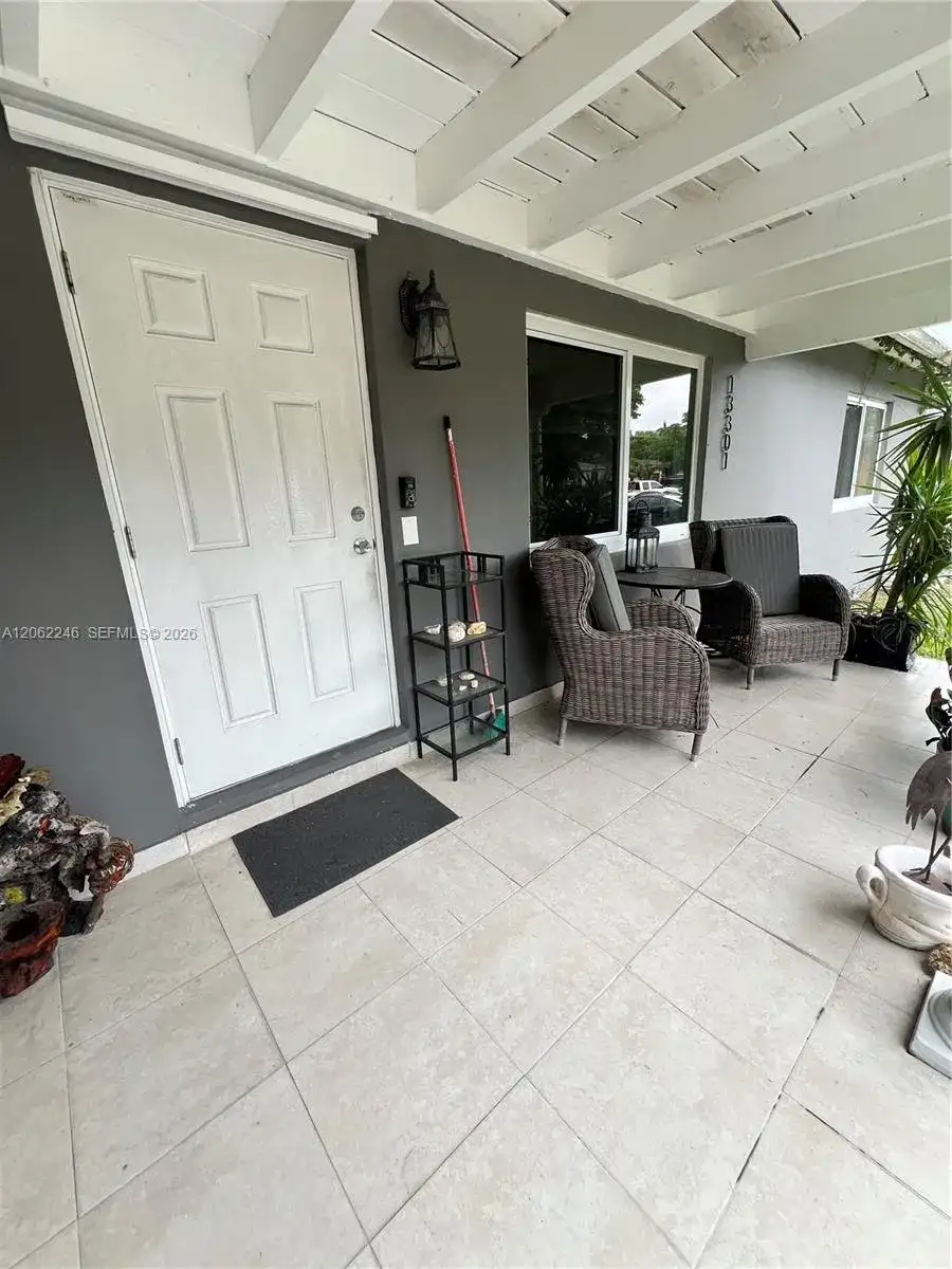 13301 NW Miami Ct, Miami FL 33168 photo 4
