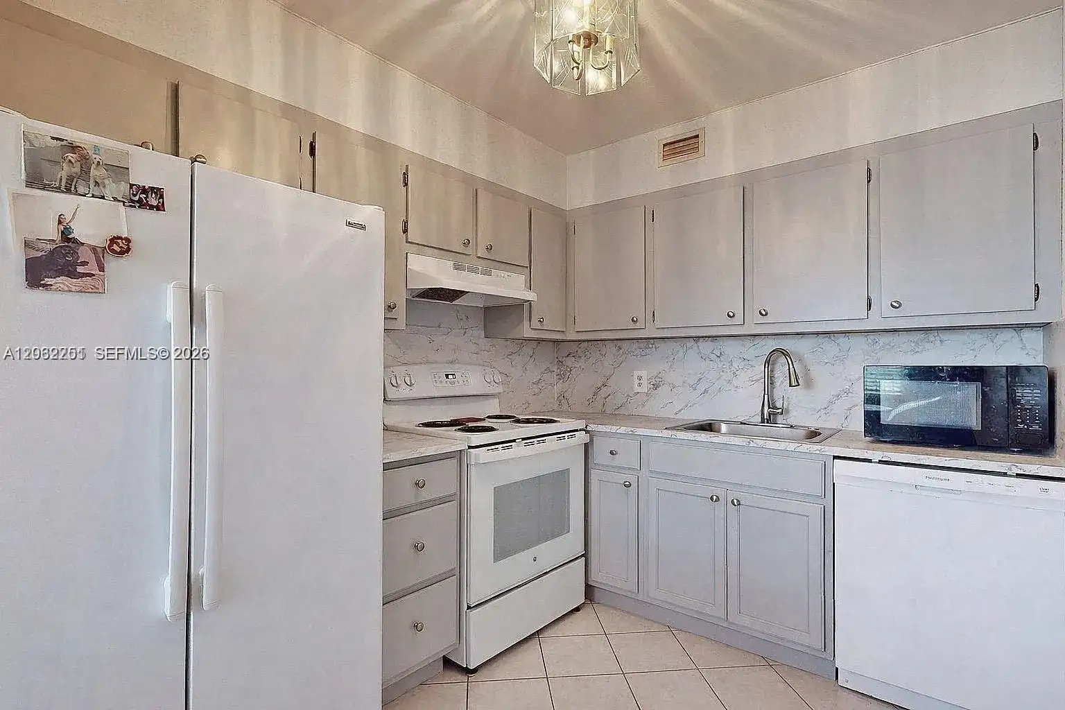 13450 SW 3rd St # 408D, Pembroke Pines FL 33027 photo 2