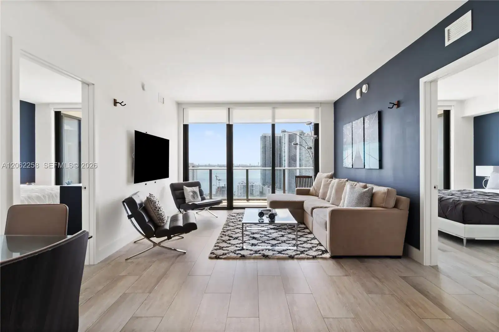 121 NE 34th St # 2807, Miami FL 33137 photo 2