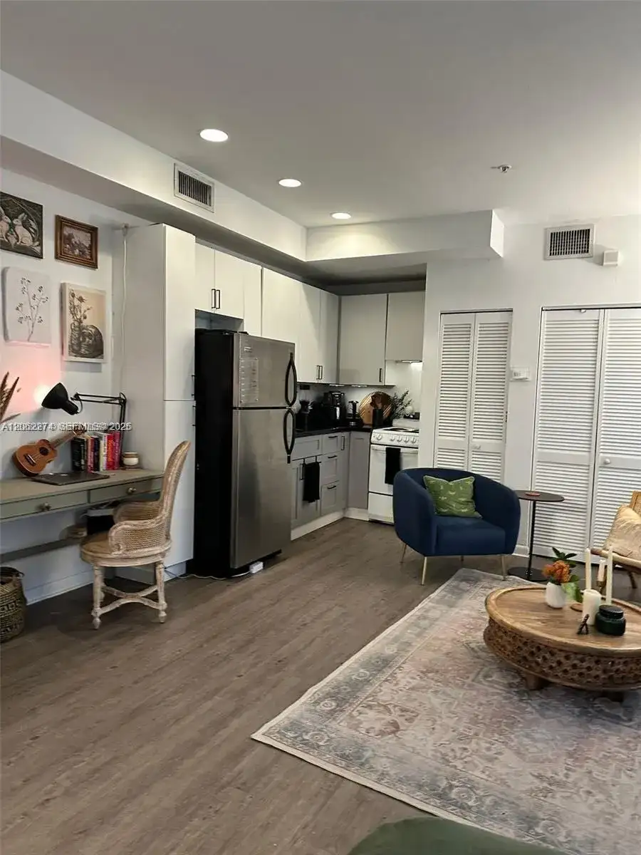 1244 Pennsylvania Ave # 103, Miami Beach FL 33139 photo 2