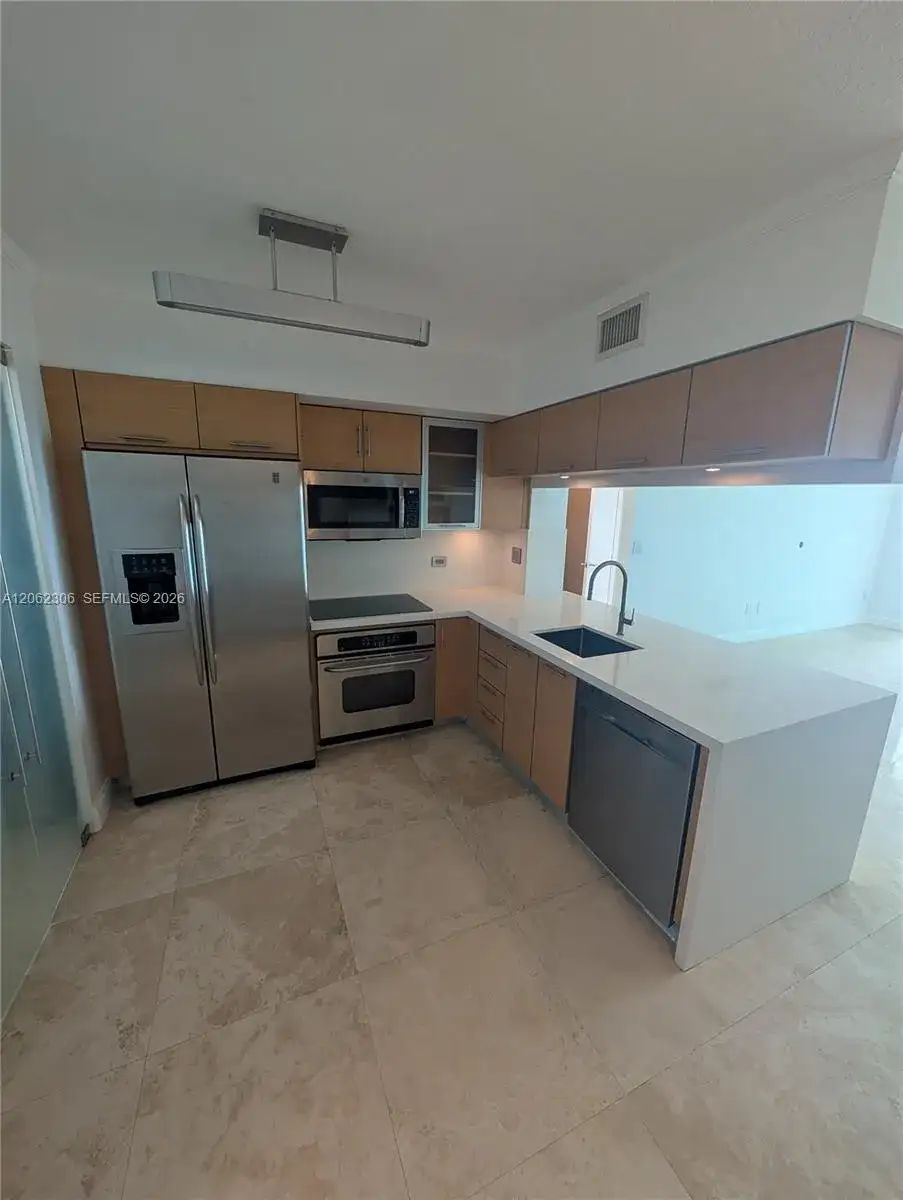 31 SE 5 # 3002, Miami FL 33131 photo 4