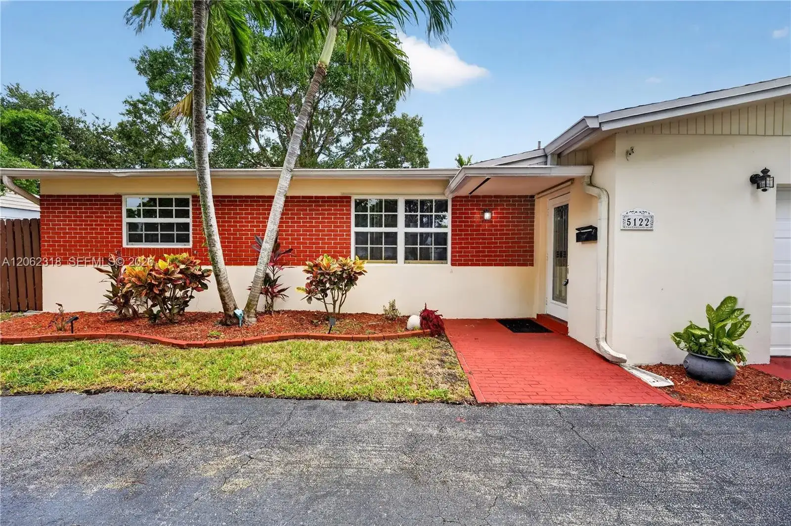 5122 SW 92nd Ter, Cooper City FL 33328 photo 2