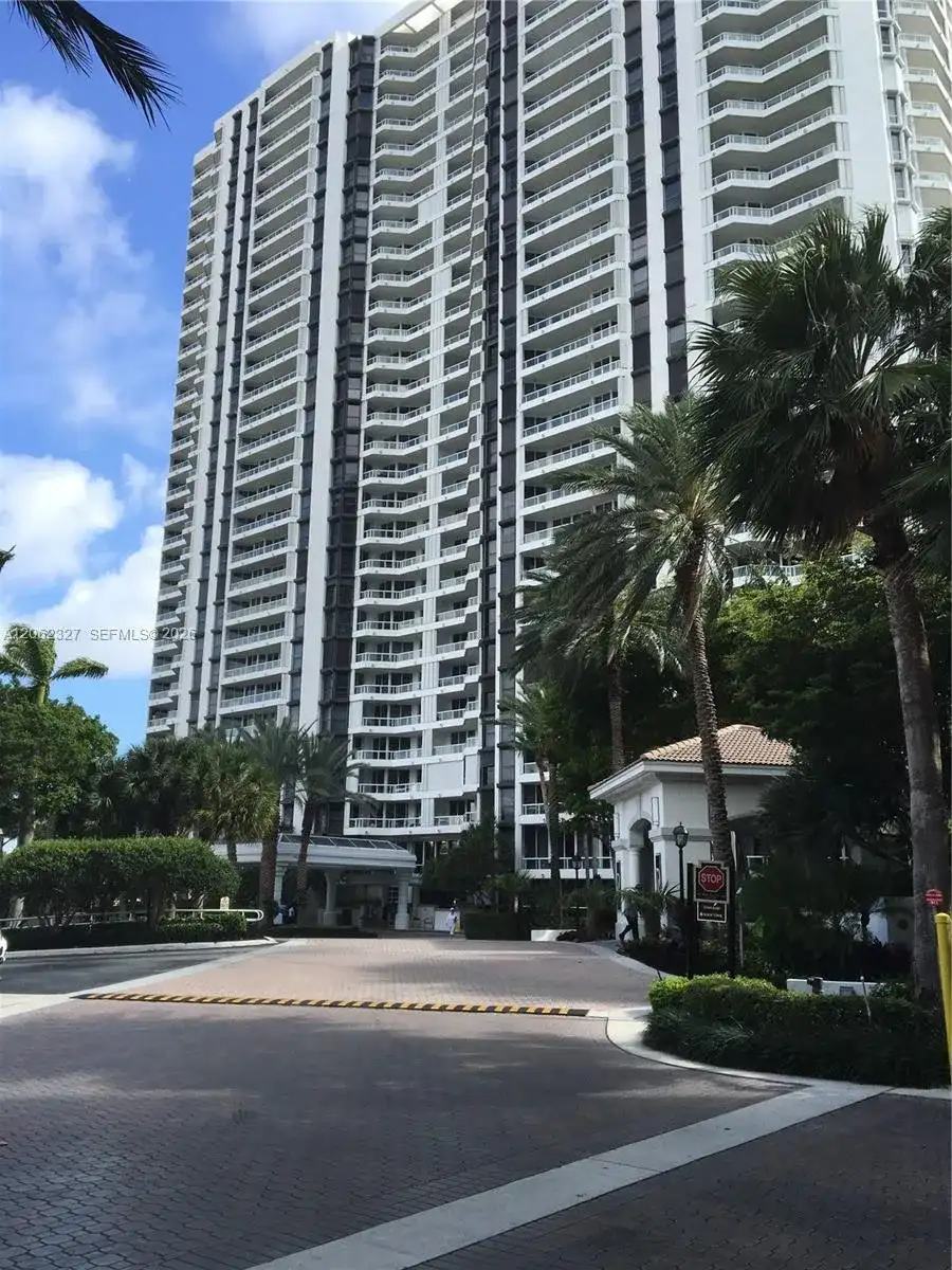 21055 Yacht Club Dr # 1603, Aventura FL 33180