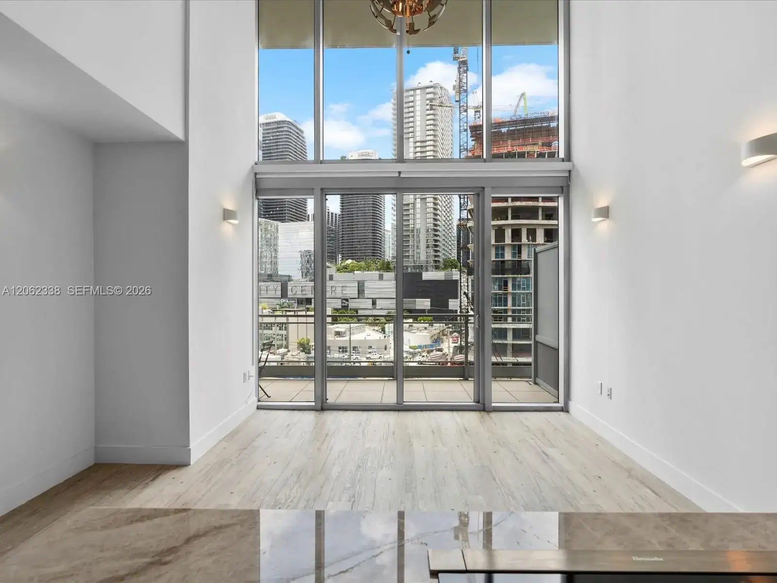 92 SW 3rd St # 704, Miami FL 33130 photo 4