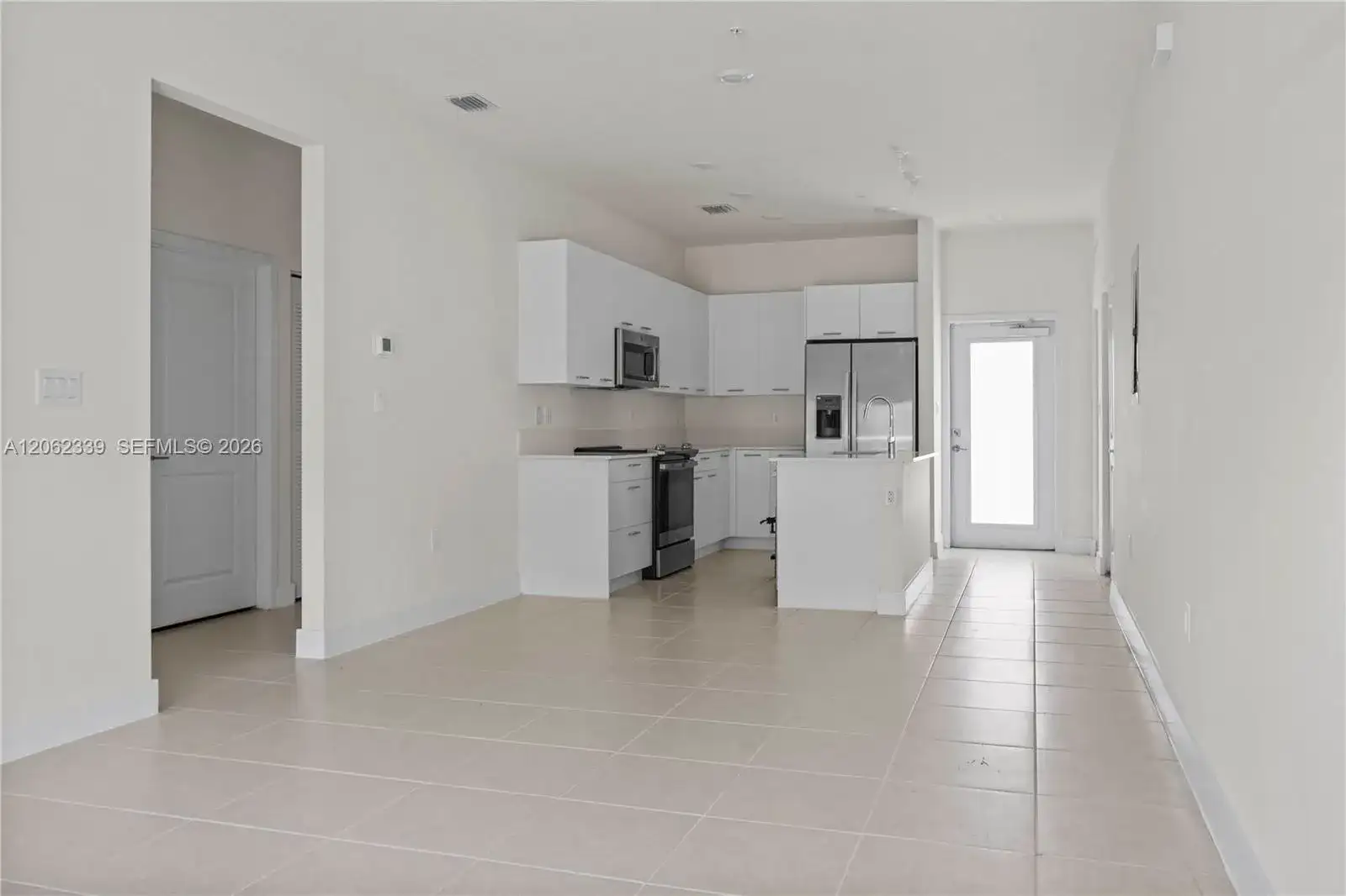 8001 NW 41st St # 106, Doral FL 33166 photo 2