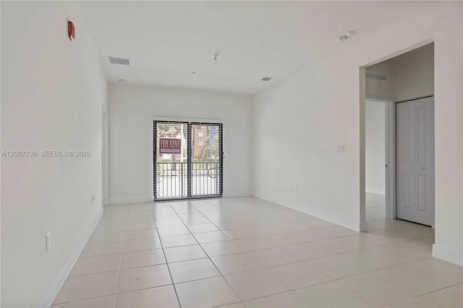 8001 NW 41st St # 106, Doral FL 33166 photo 4