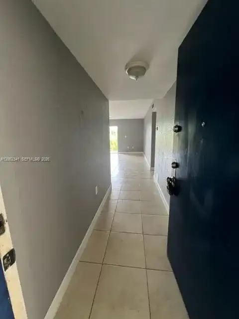 4400 W 16th Ave # 432, Hialeah FL 33012