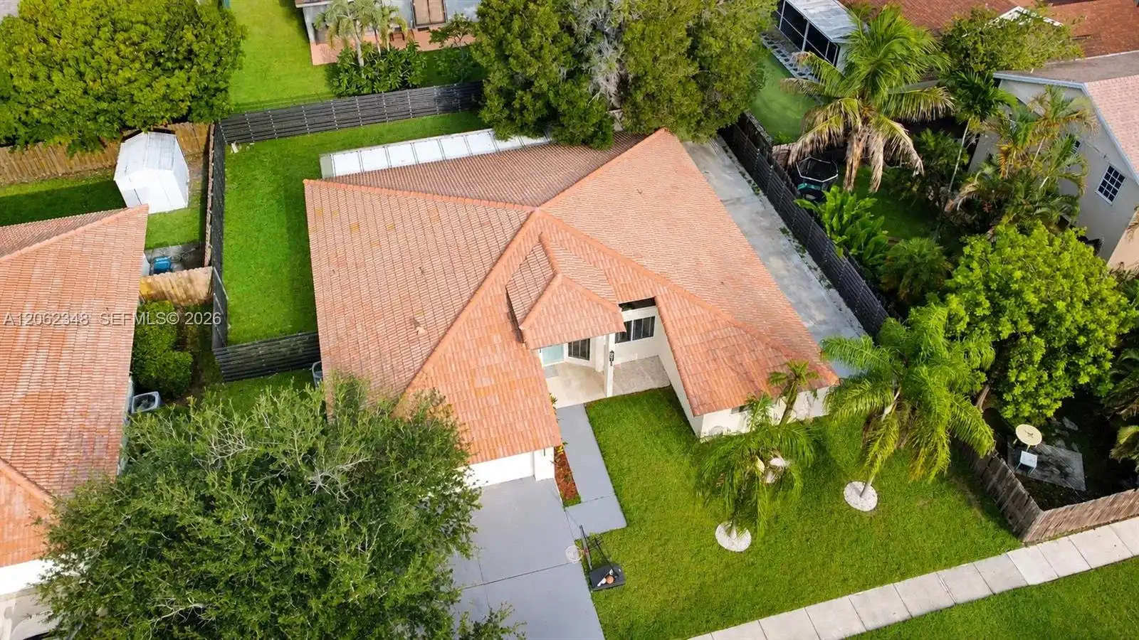581 SW 169th Way, Weston FL 33326