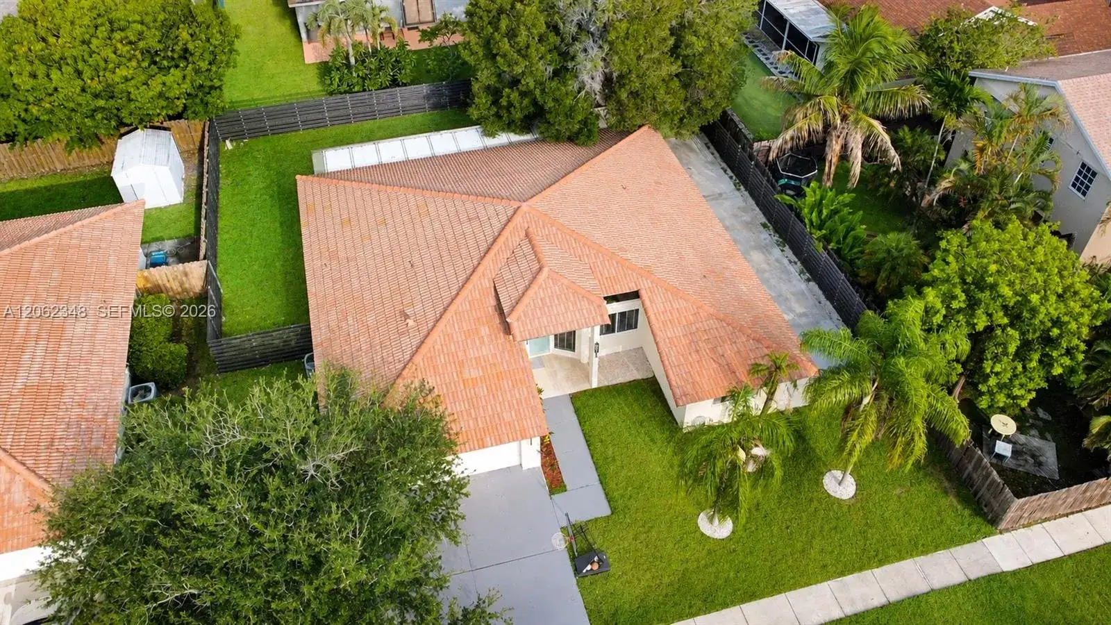 581 SW 169th Way, Weston FL 33326