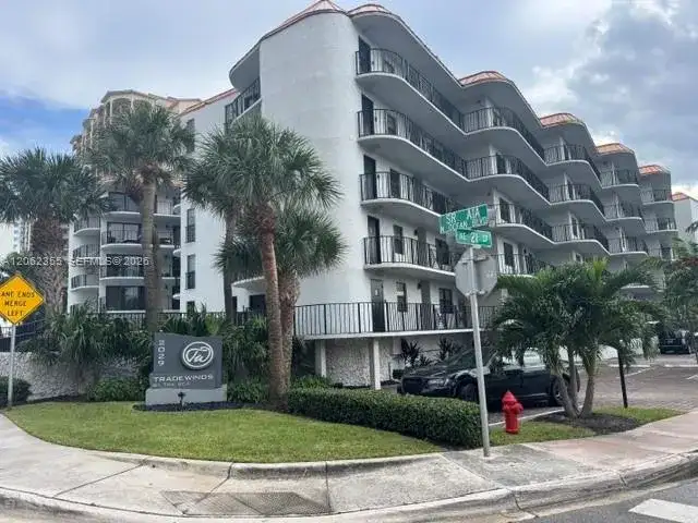 2029 N Ocean Blvd # 403, Fort Lauderdale FL 33305 photo 2