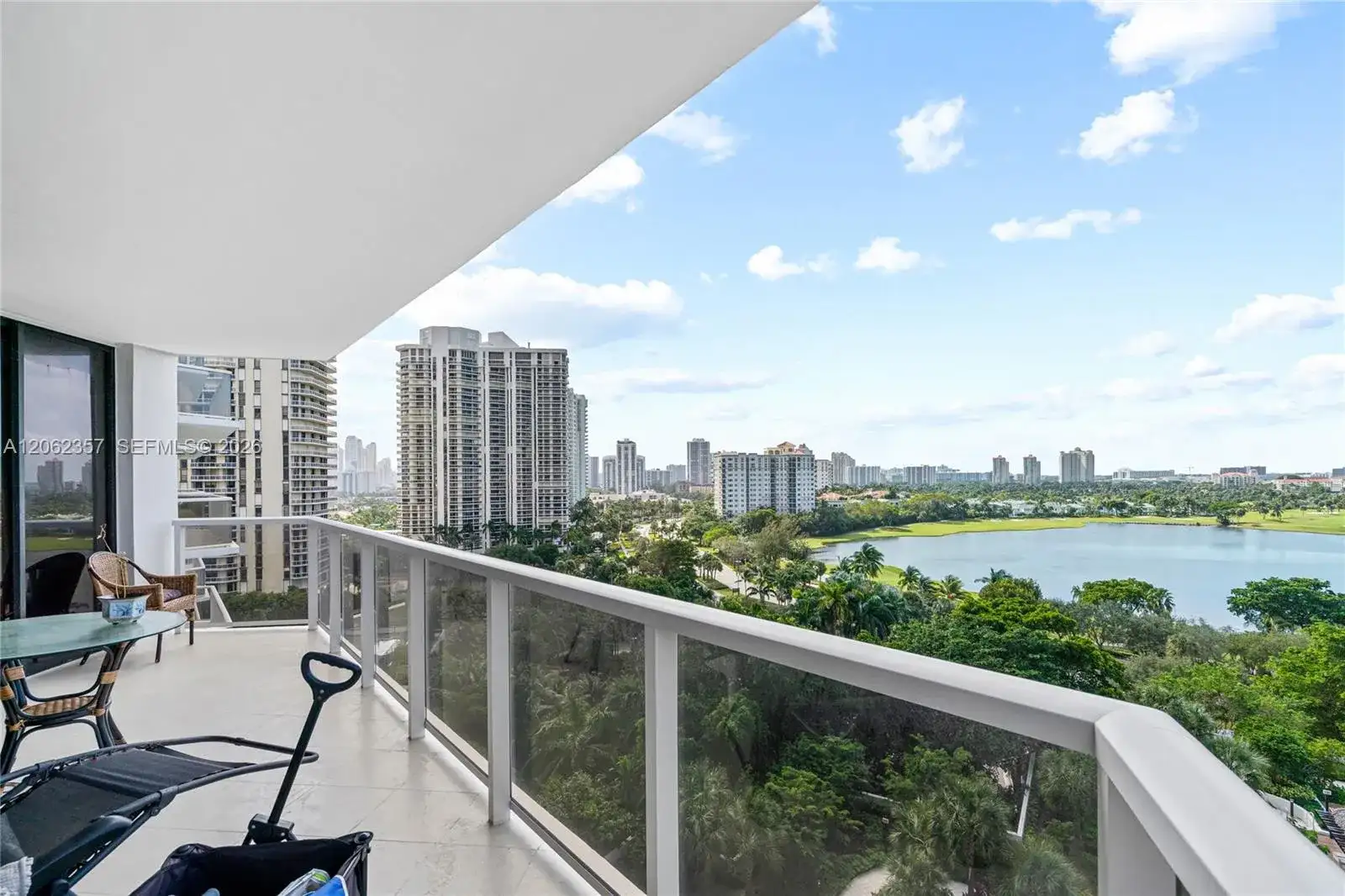 20281 E Country Club Dr # 909, Aventura FL 33180 photo 4