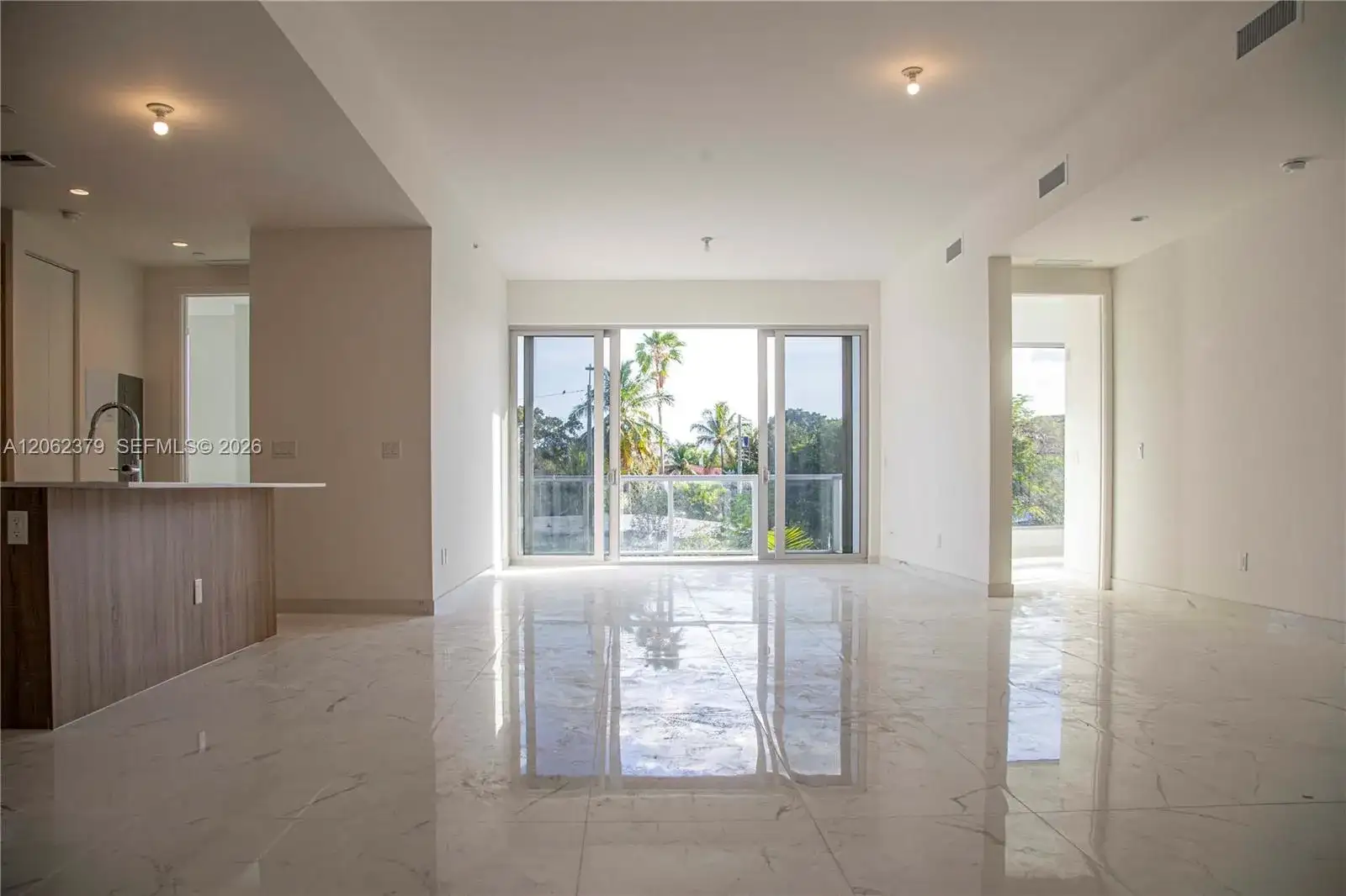 529 SW 11th St # 202, Miami FL 33129 photo 5