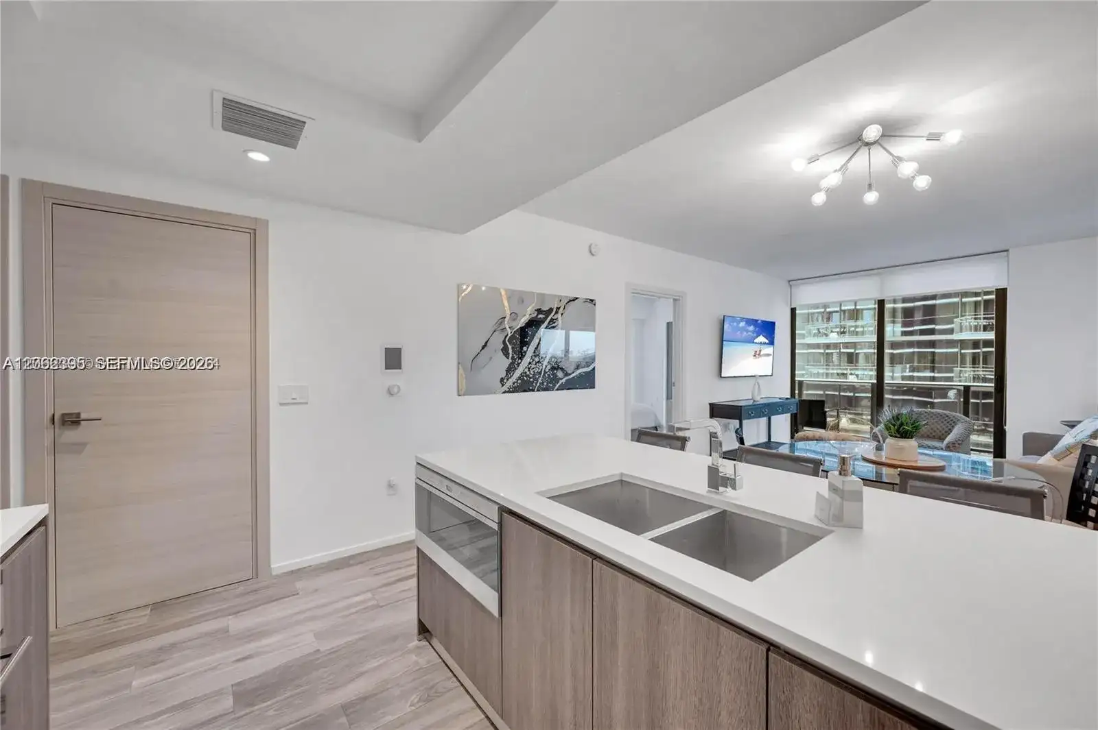 801 S Miami Ave # 2006, Miami FL 33130 photo 4