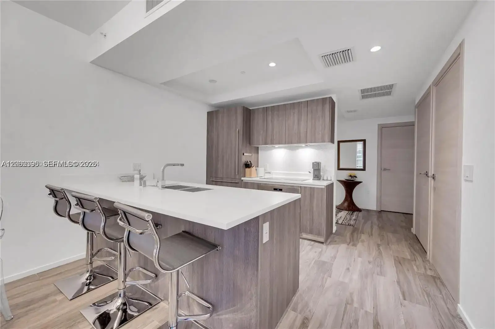801 S Miami Ave # 2006, Miami FL 33130 photo 5