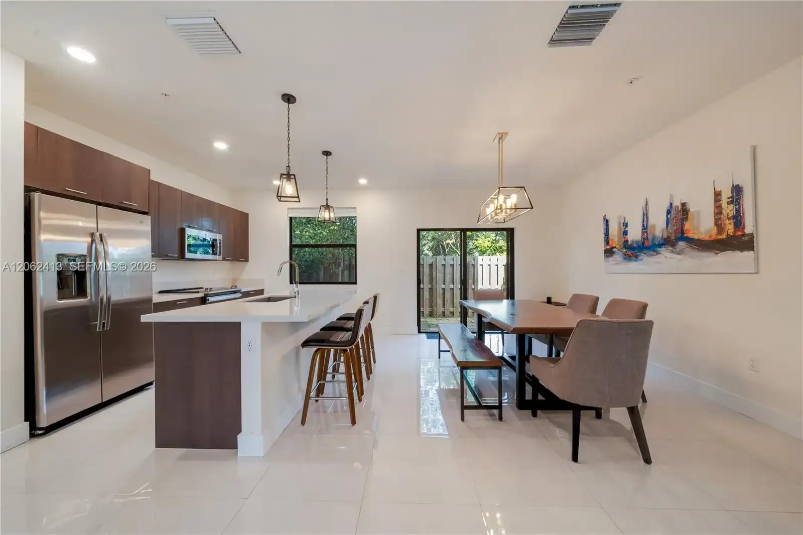10425 NW 82nd St # 4, Doral FL 33178