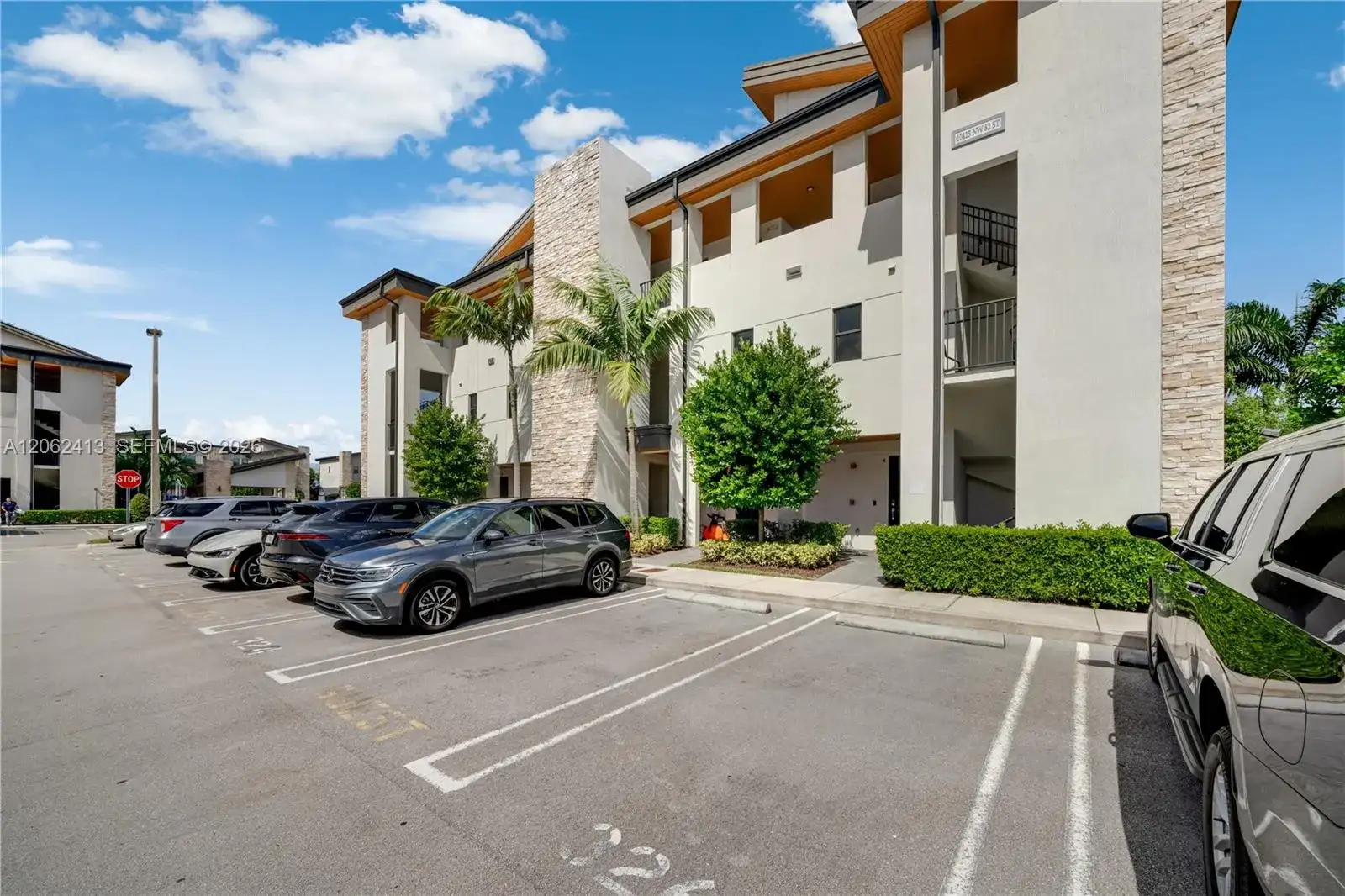 10425 NW 82nd St # 4, Doral FL 33178 photo 2