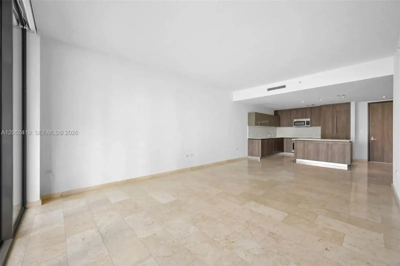 68 SE 6th St # 910, Miami FL 33131 photo 4