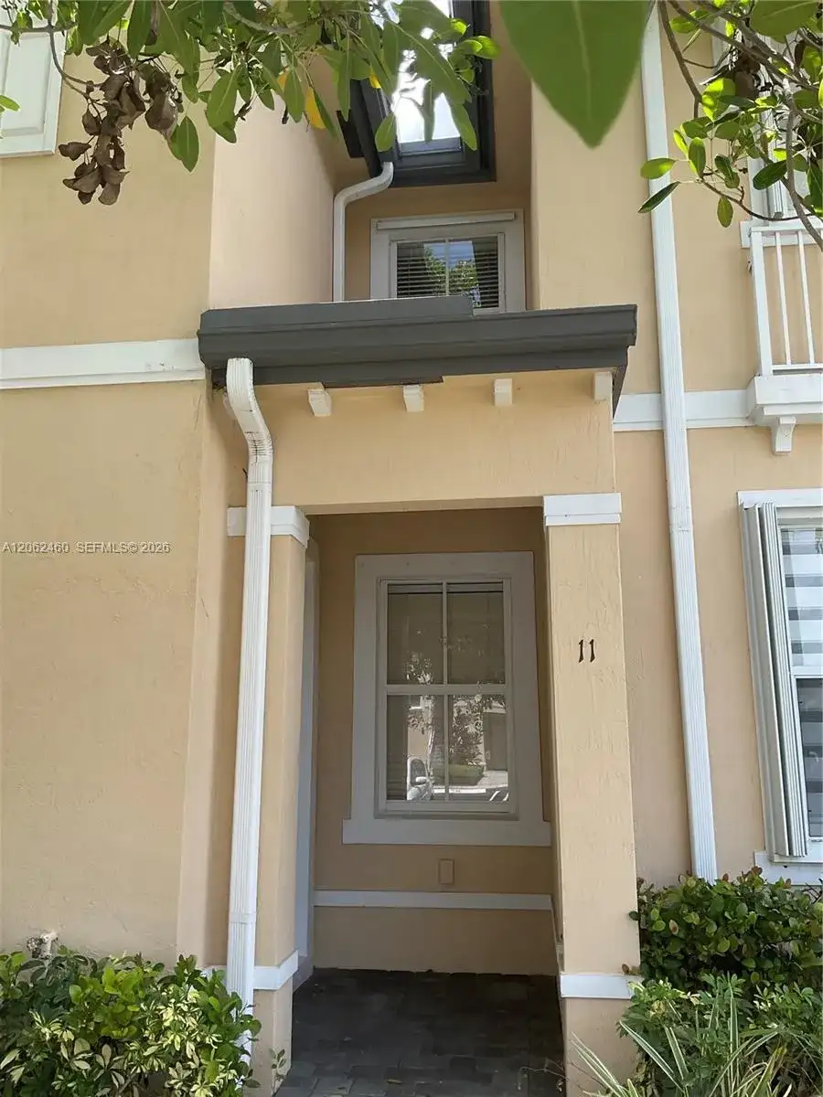 2885 SE 1st Dr # 11, Homestead FL 33033 photo 2