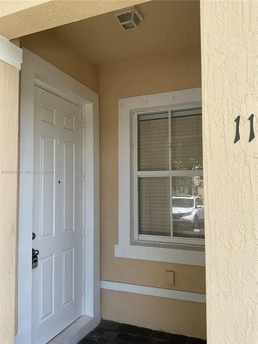 2885 SE 1st Dr # 11, Homestead FL 33033 photo 3