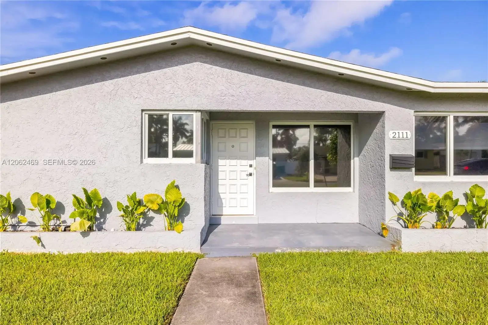 2111 N 14th Ct, Hollywood FL 33020 photo 4