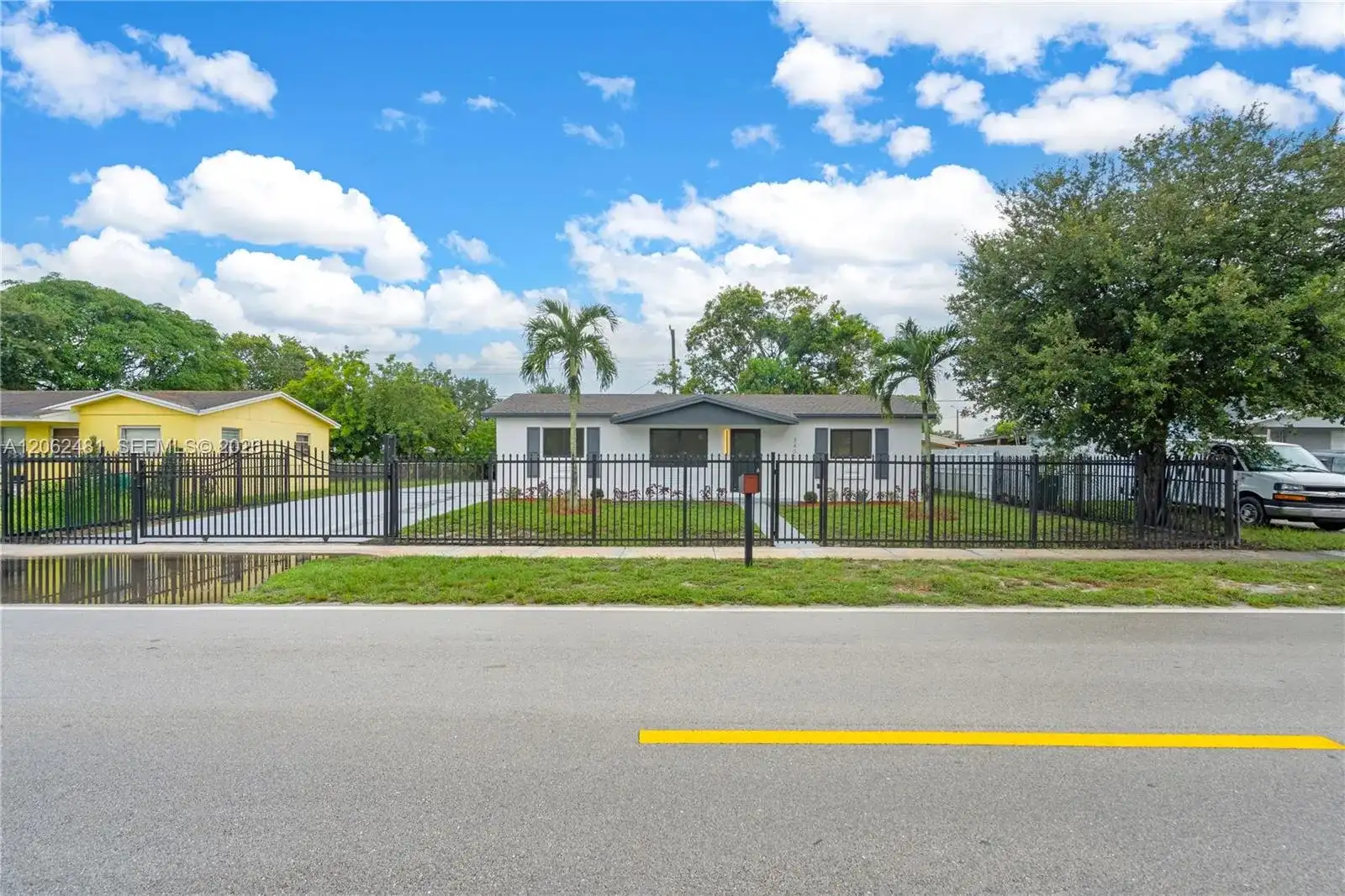 3400 NW 211th St, Miami Gardens FL 33056