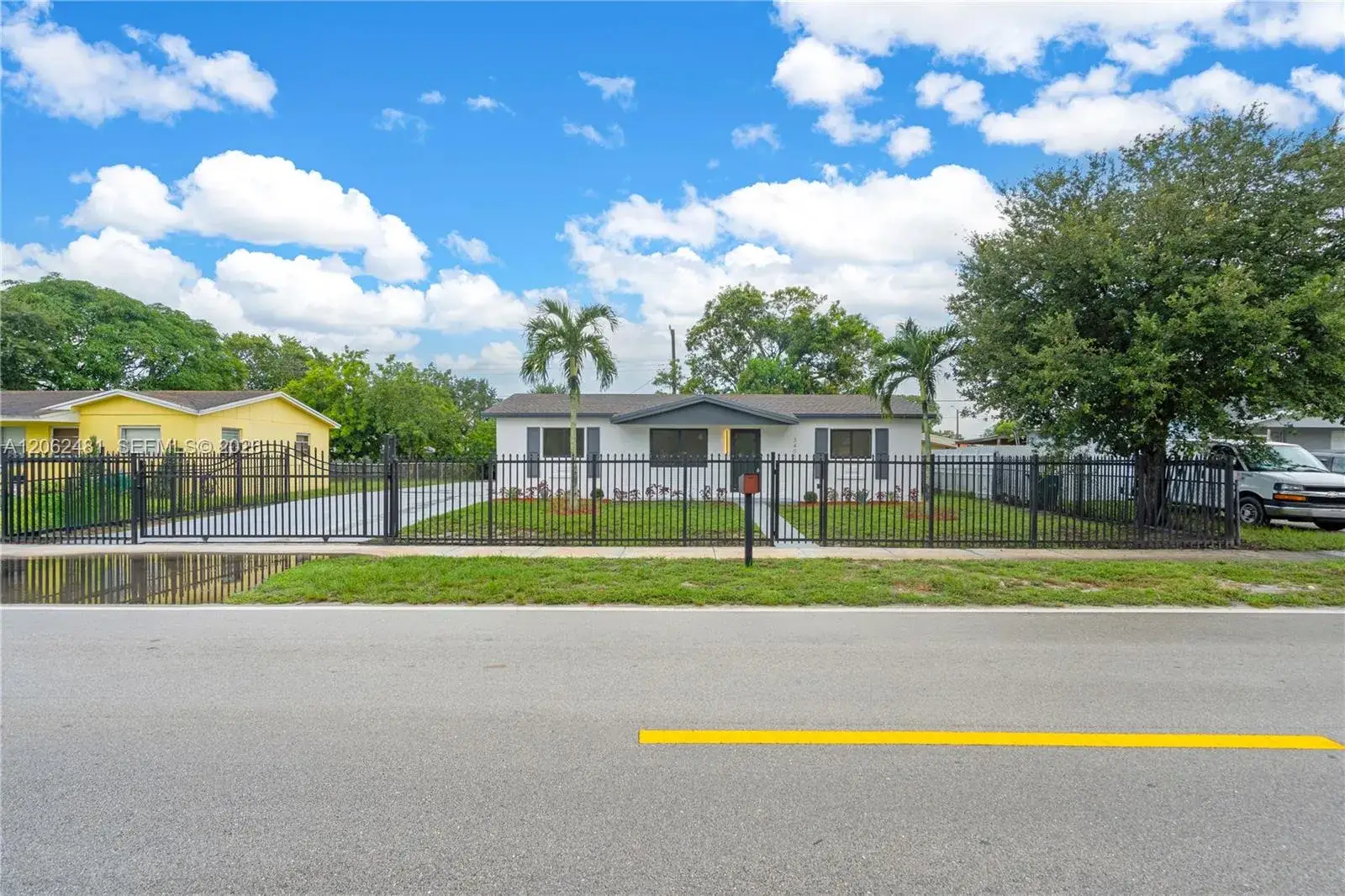 3400 NW 211th St, Miami Gardens FL 33056