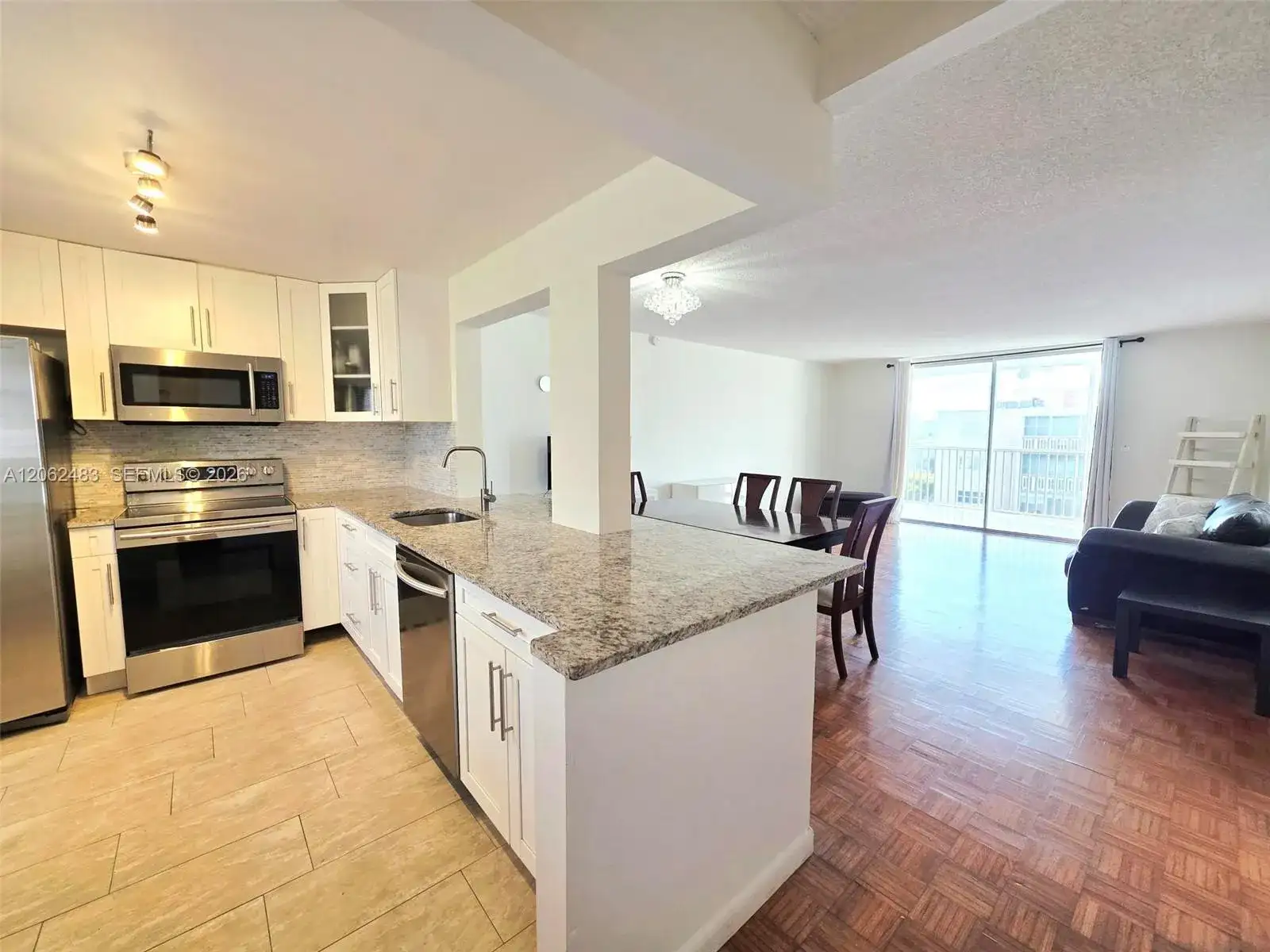 319 NE 14th Ave # 702, Hallandale Beach FL 33009 photo 5