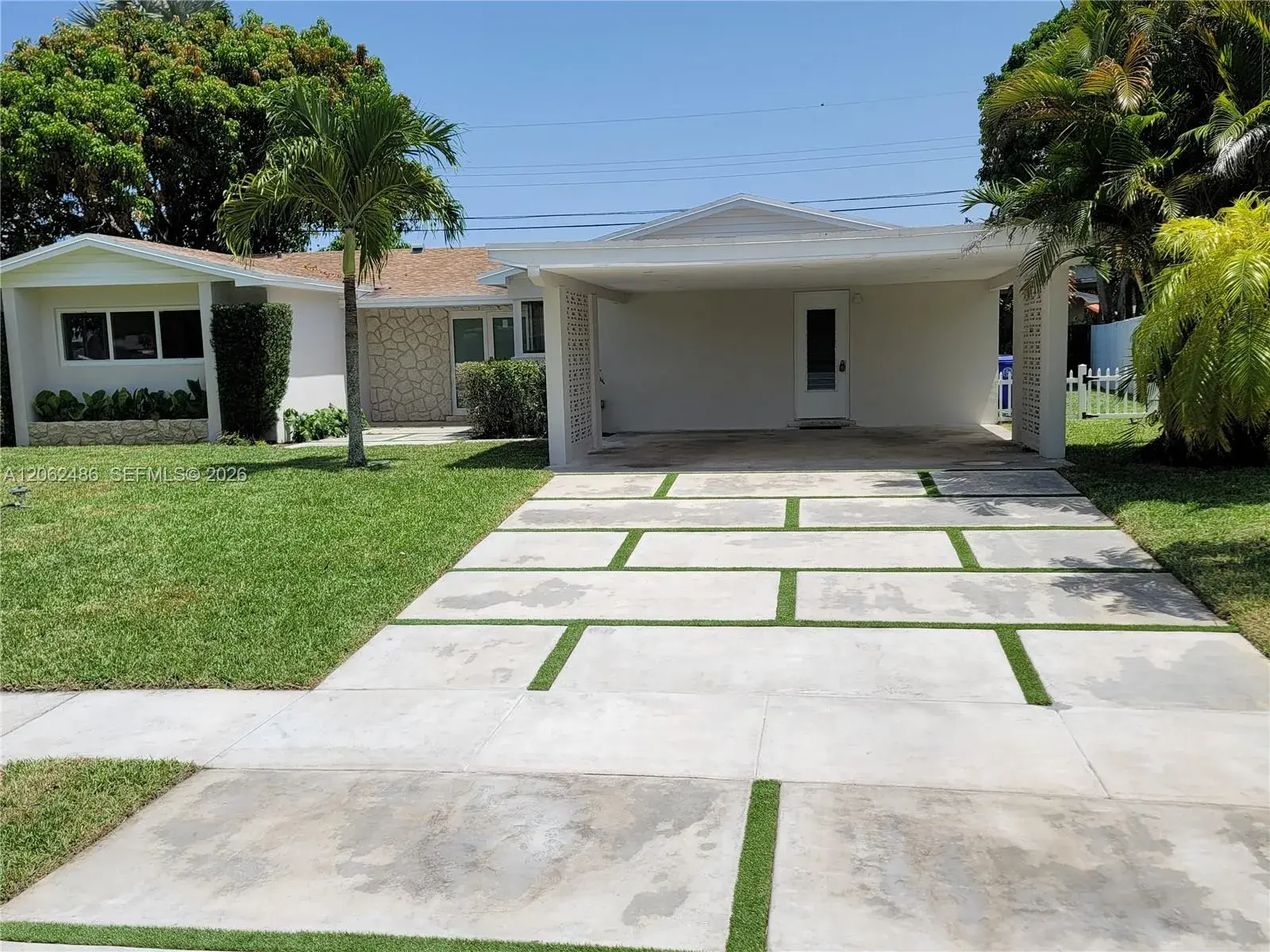 6640 SW 7 ST., Pembroke Pines FL 33023
