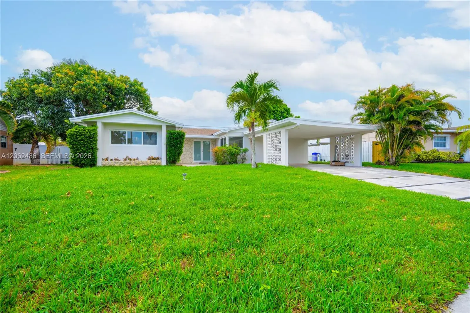 6640 SW 7 ST., Pembroke Pines FL 33023
