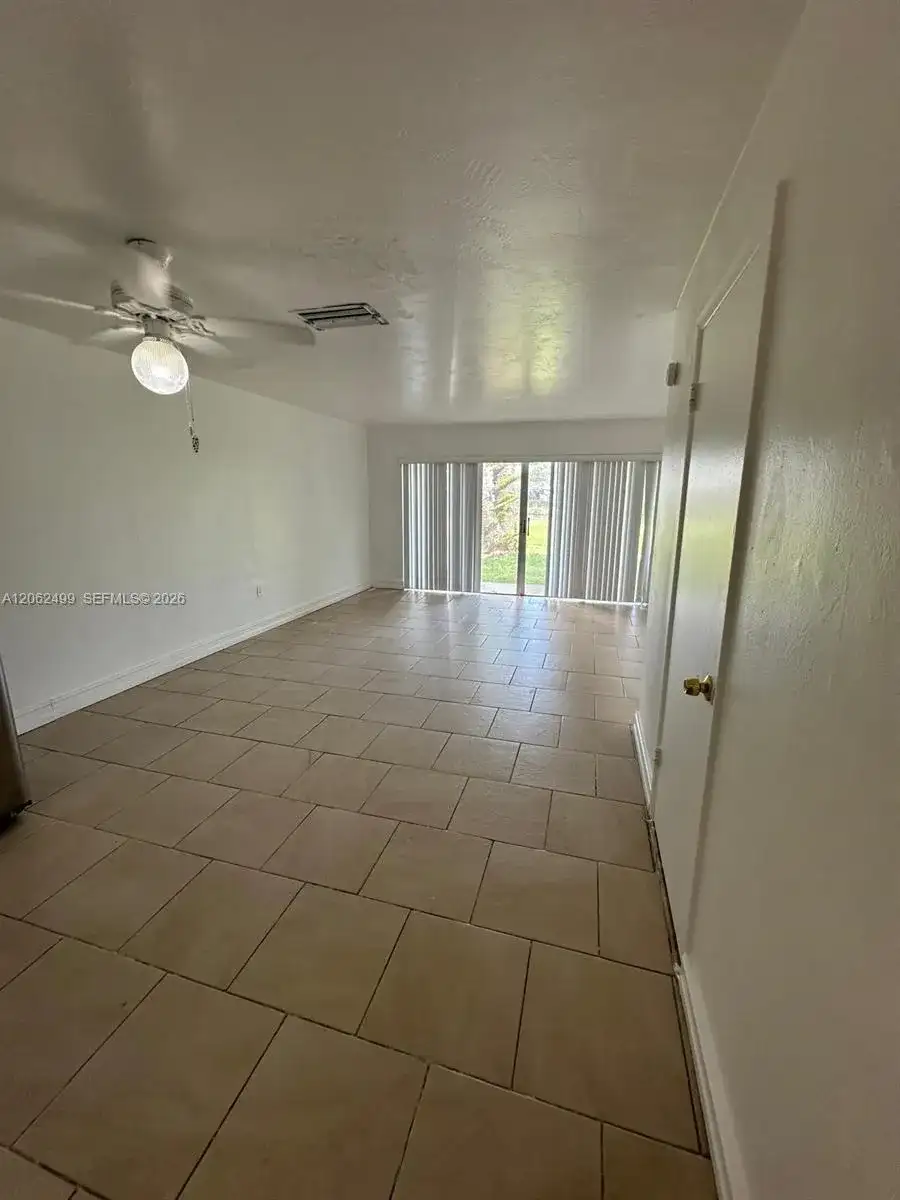 7344 SW 82nd St # C115, Miami FL 33143 photo 4
