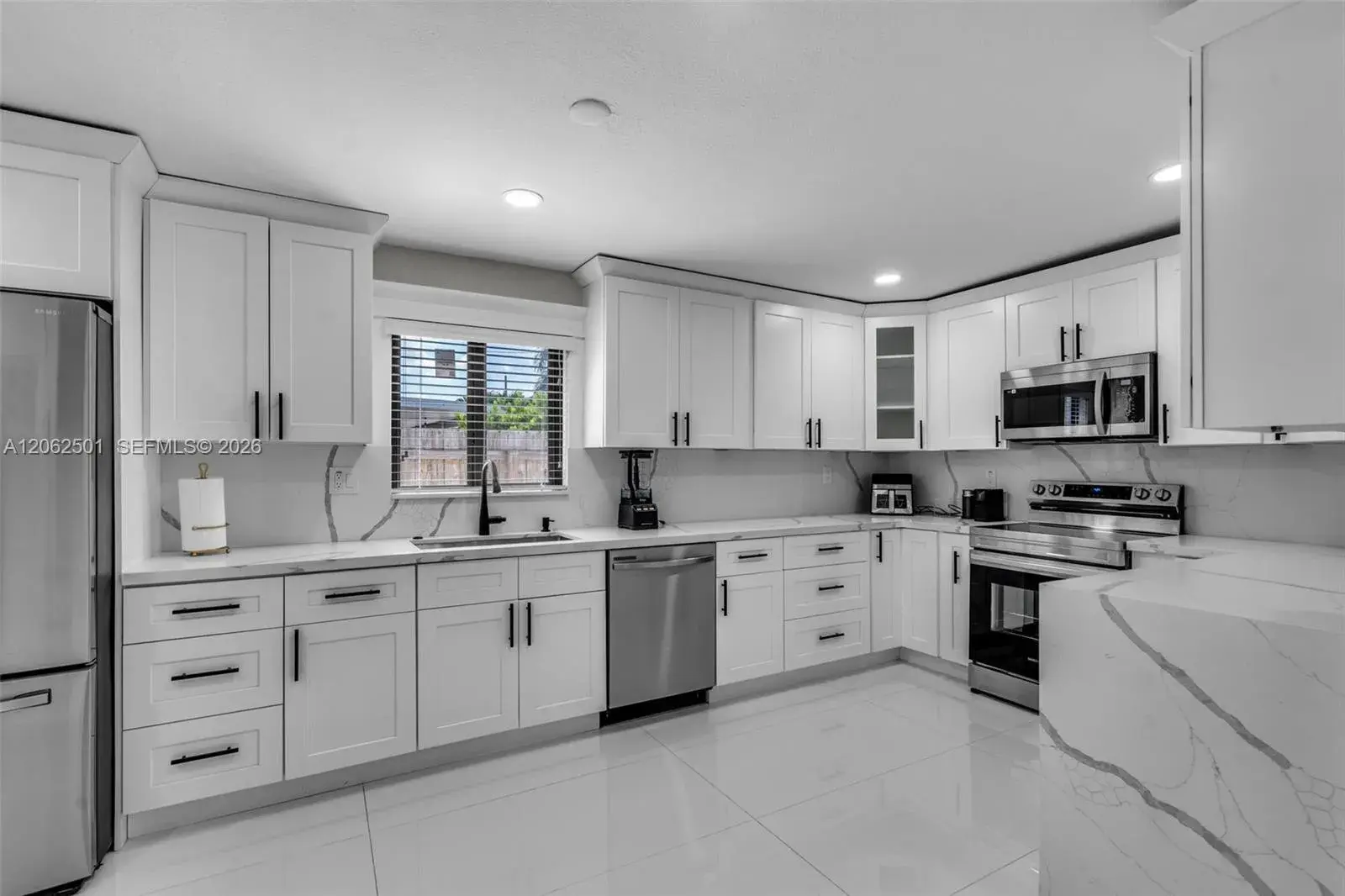 3609 SW 23rd St, Fort Lauderdale FL 33312