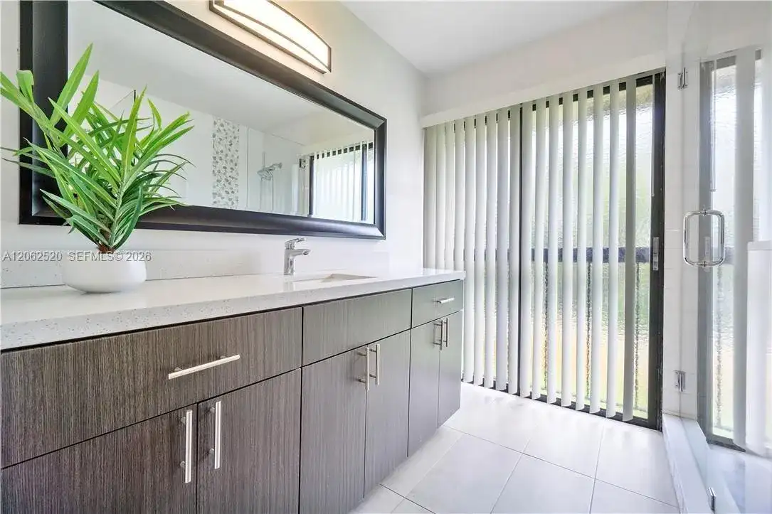 4828 Sheridan St # 5, Hollywood FL 33021 photo 3