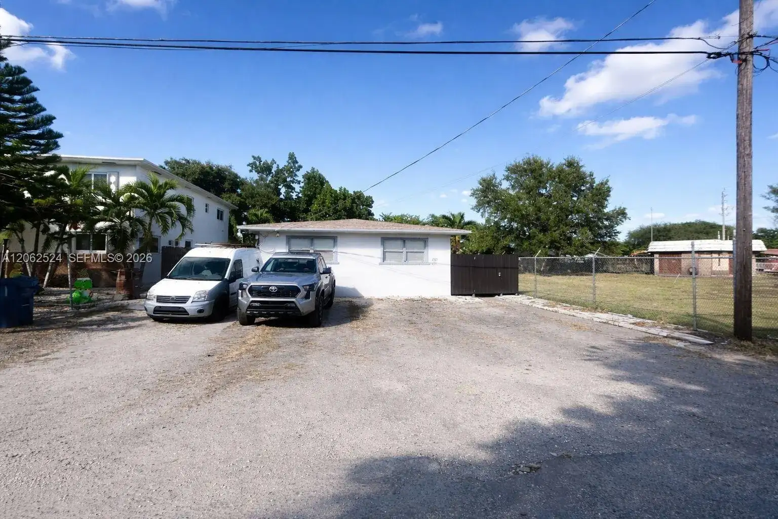 2931 NW 47th St # 3, Miami FL 33142 photo 2