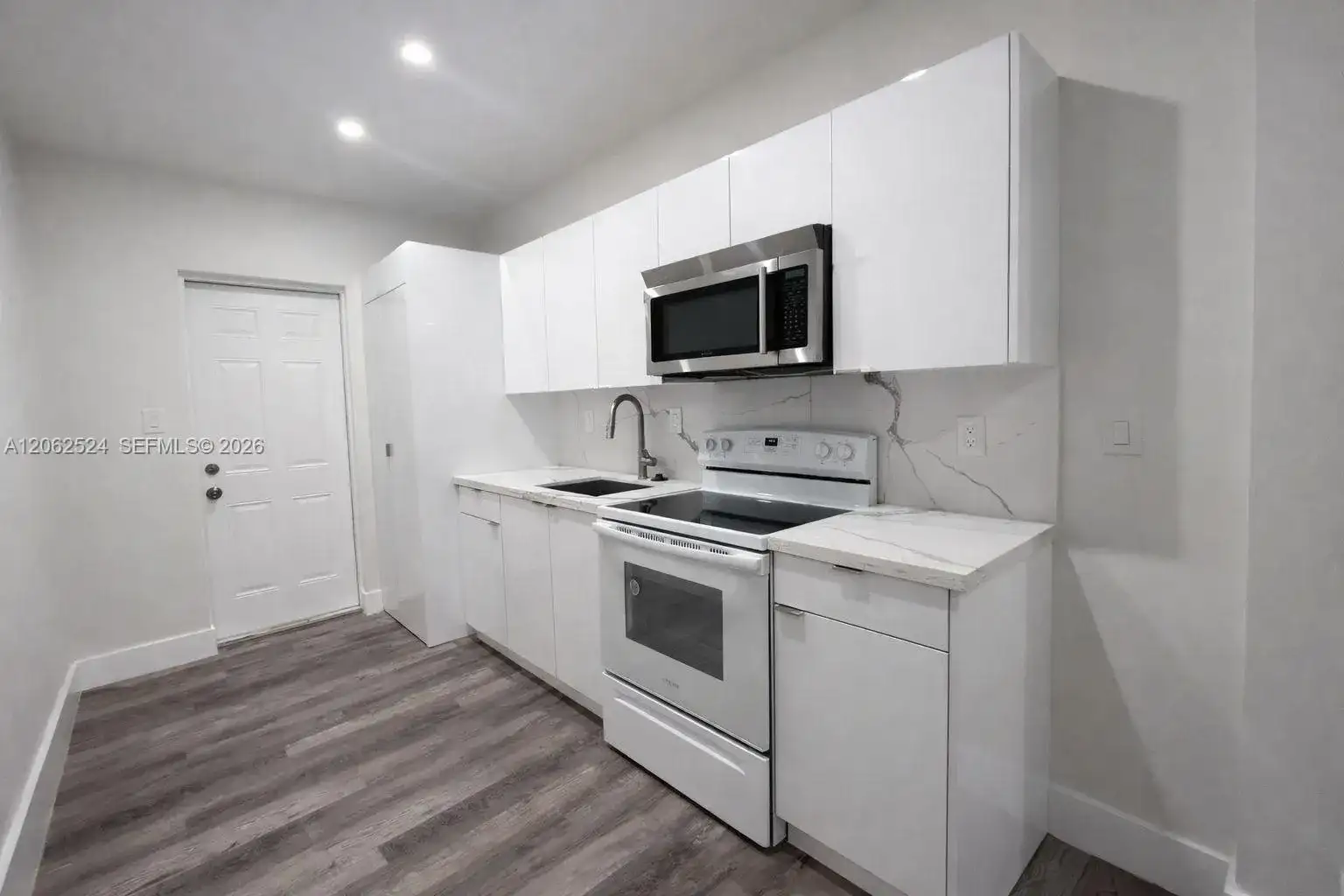 2931 NW 47th St # 3, Miami FL 33142 photo 5