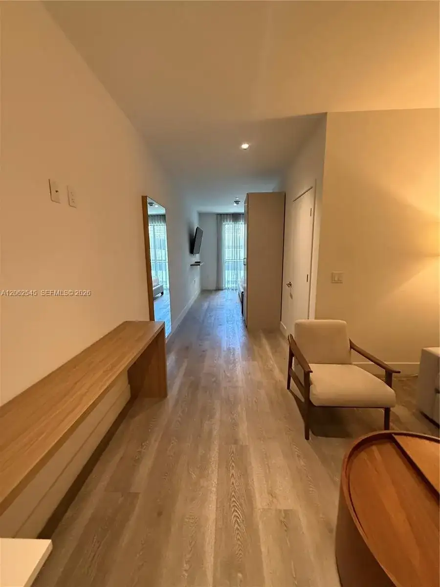 229 SW 9th St # 507, Miami FL 33130 photo 2