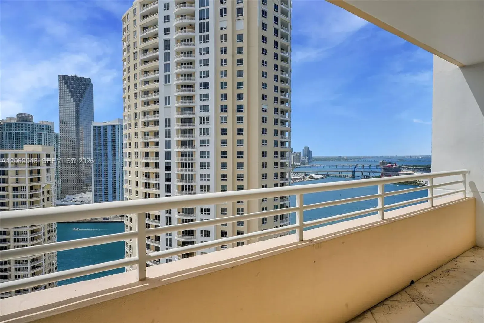 808 Brickell Key Dr # 3007, Miami FL 33131 photo 2