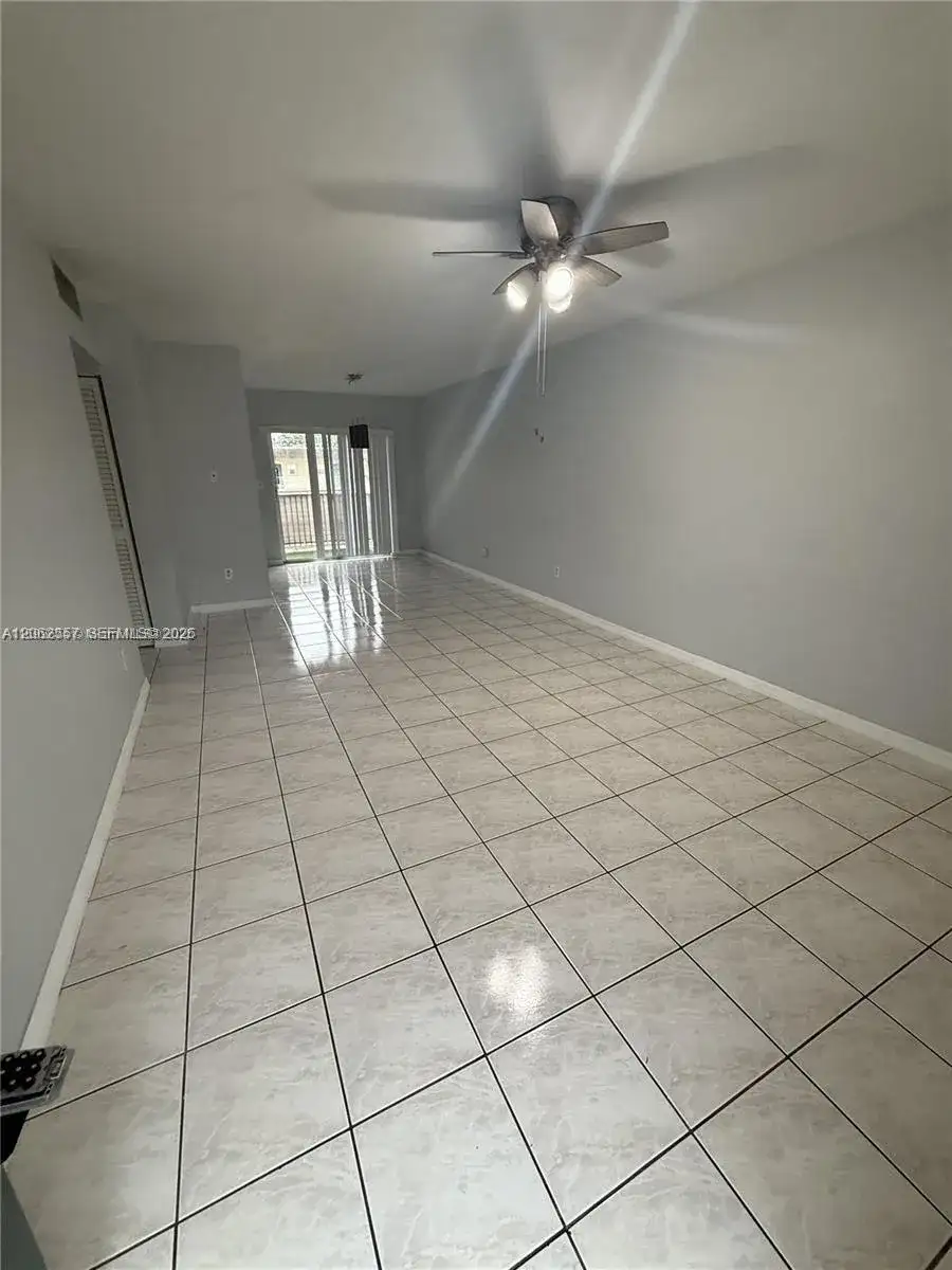 7505 SW 82nd St # 314, Miami FL 33143 photo 2