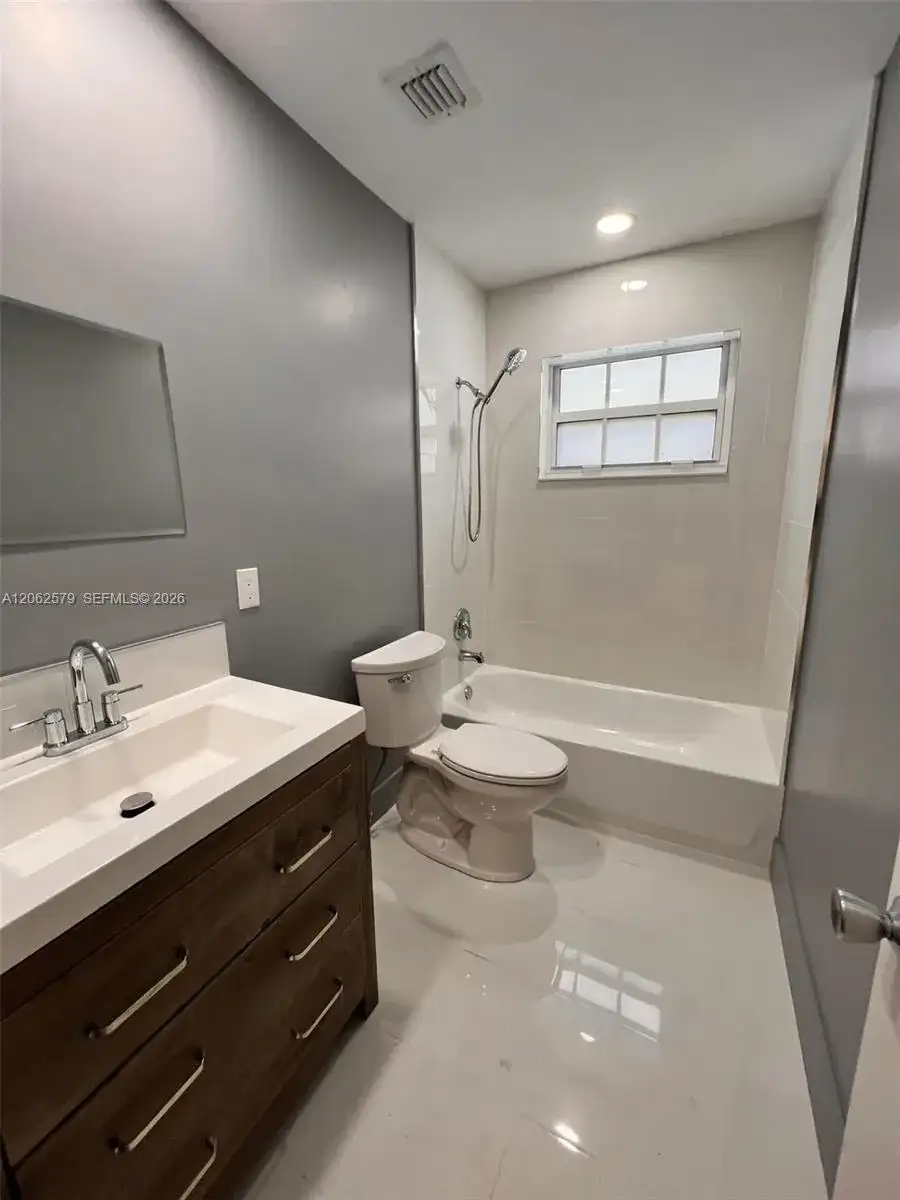 5001 SW 87th Pl # 1, Miami FL 33165 photo 3