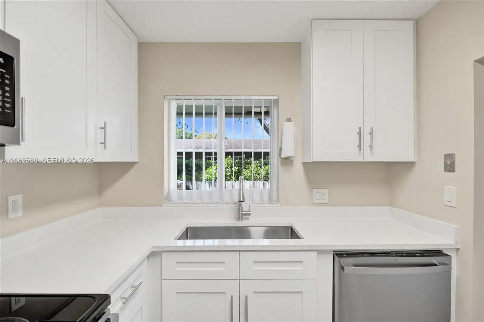 920 SW 28th St 1-2, Fort Lauderdale FL 33315 photo 4