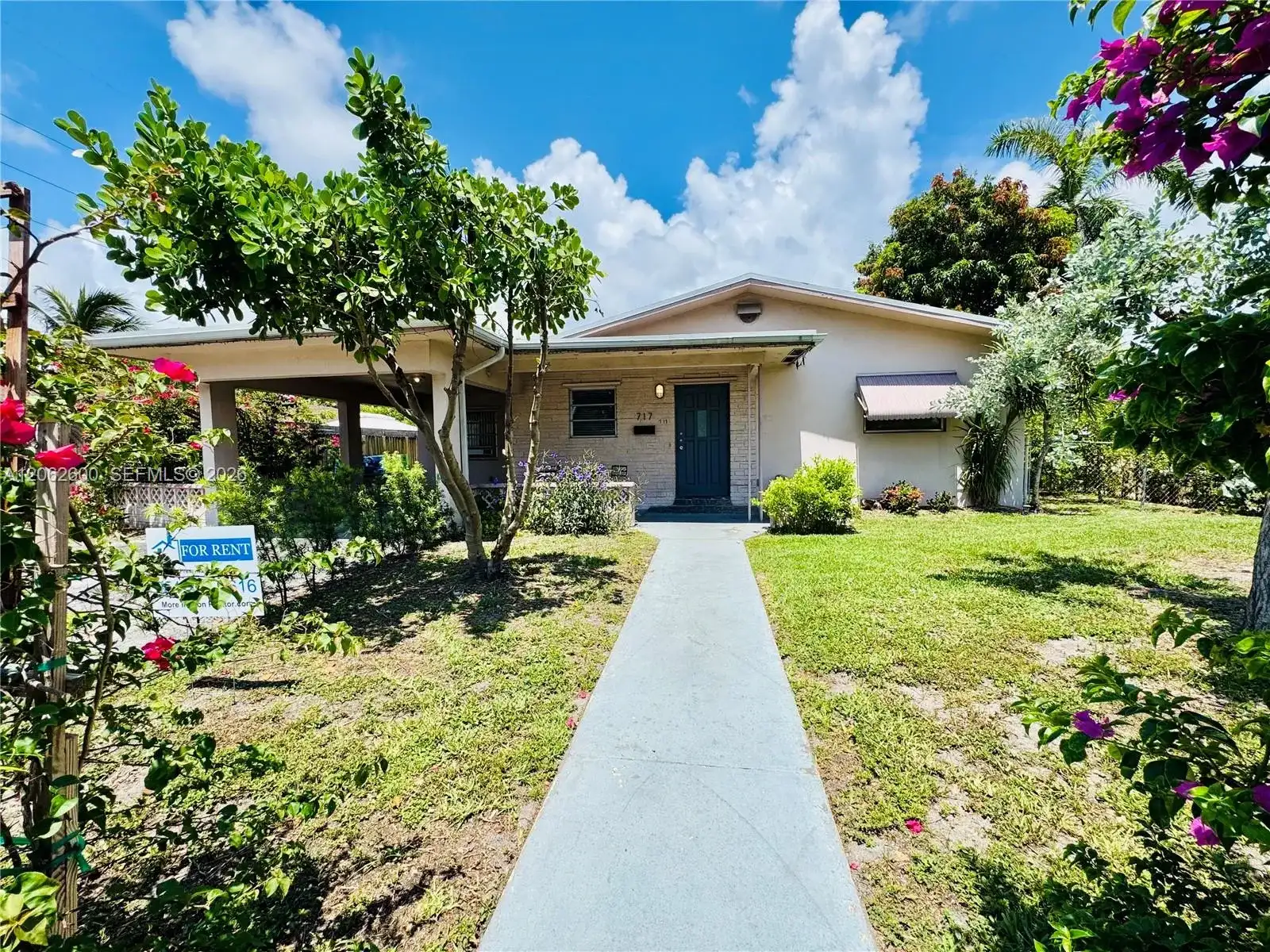 717 NE 10th Ave # 2, Hallandale Beach FL 33009