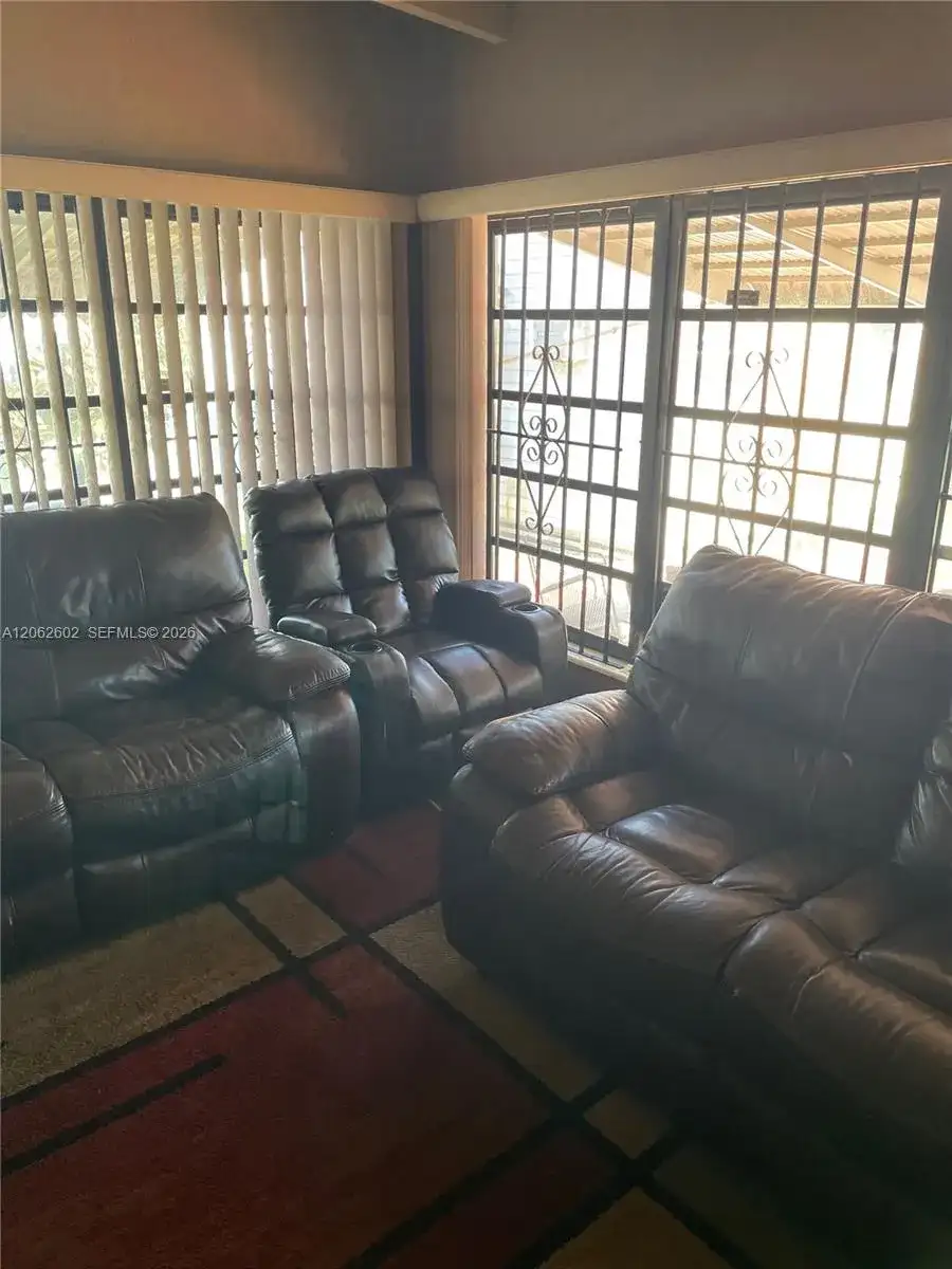 3265 NW 80th Ter, Miami FL 33147 photo 3