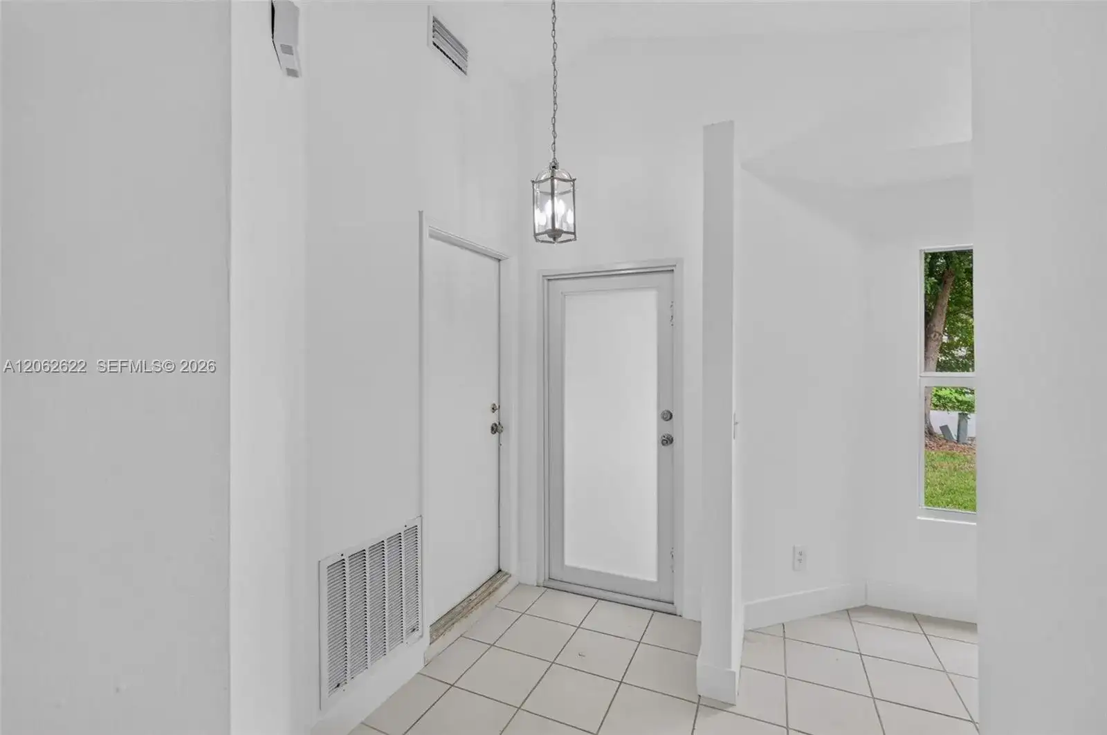 792 SW 9th St, Florida City FL 33034 photo 3