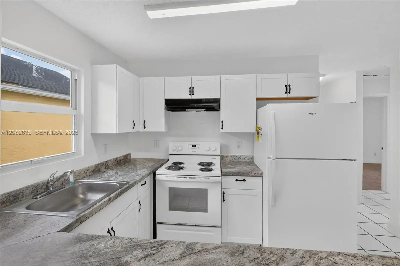 744 SW 9th St, Florida City FL 33034 photo 5